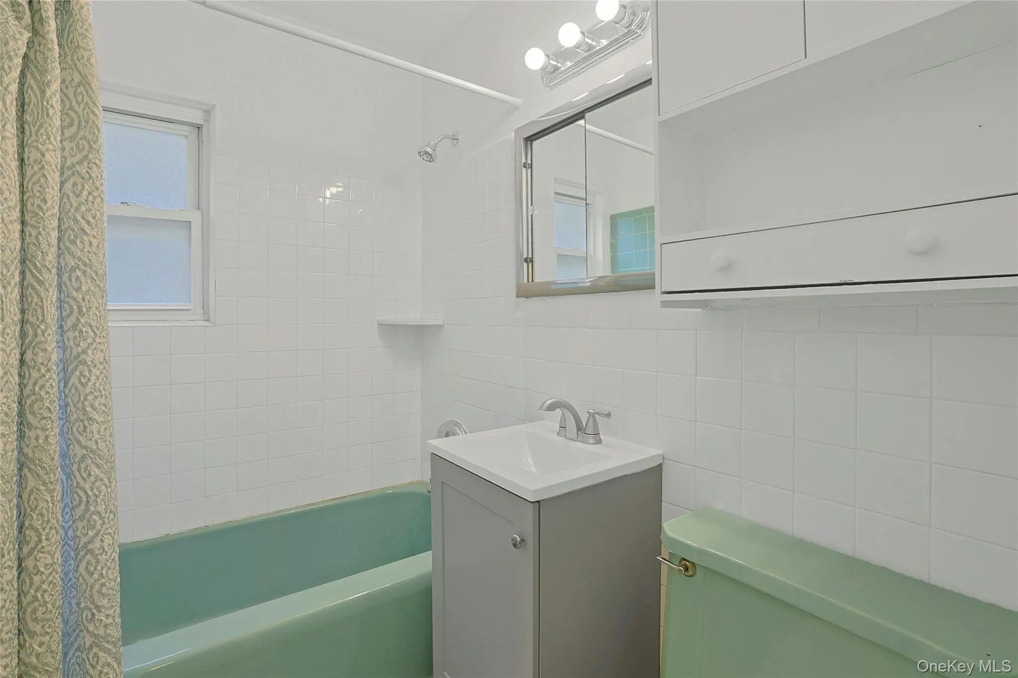 140 Broadway, Greenburgh, NY, 1 Bedroom Bedrooms, 4 Rooms Rooms,1 BathroomBathrooms,Residential,For Rent,Broadway,0,1032887 140 Broadway, Greenburgh, NY, 1 Bedroom Bedrooms, 4 Rooms Rooms,1 BathroomBathrooms,Residential,For Rent,Broadway,0,1032887