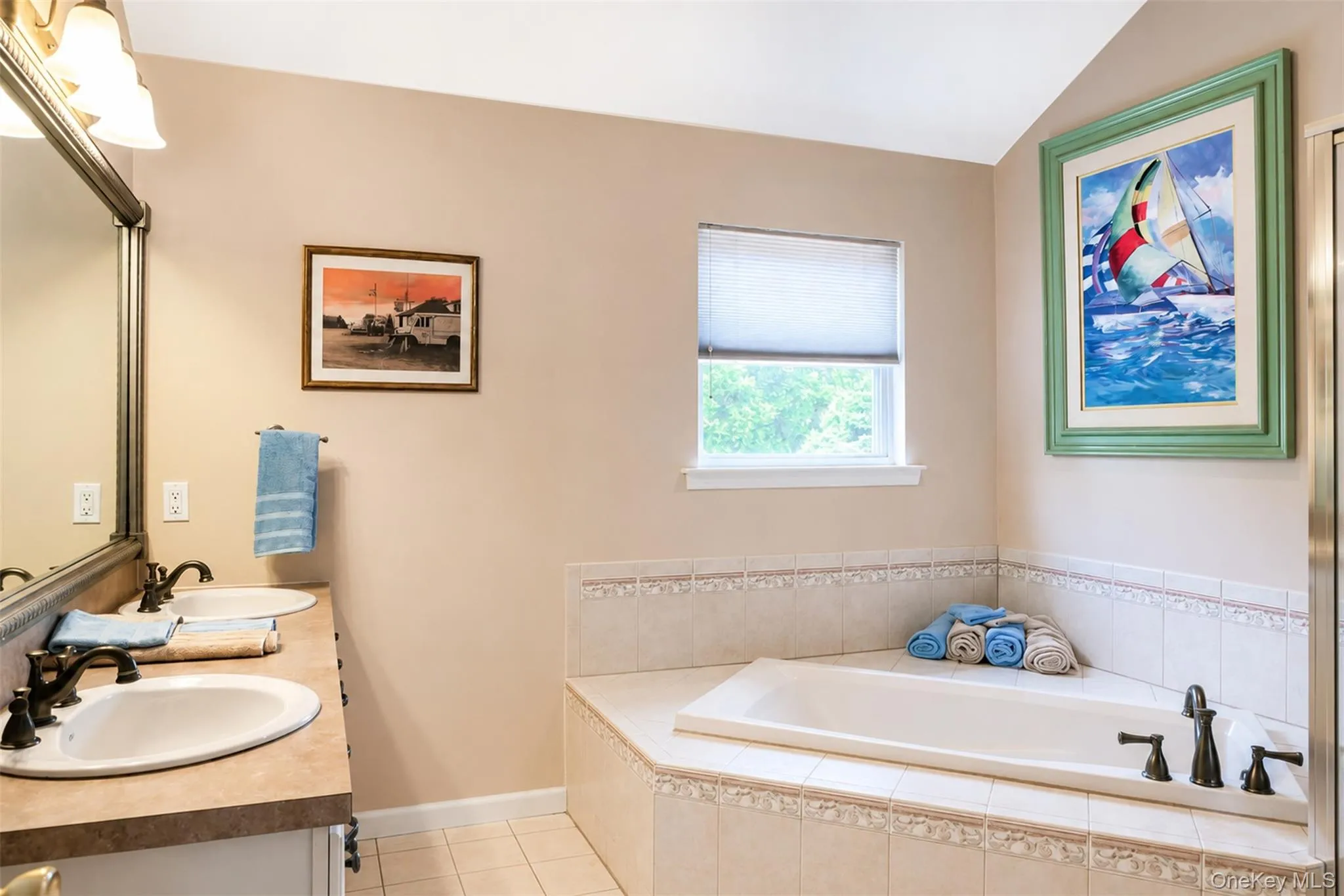 14 Southaven Drive, Brookhaven, NY, 4 Bedrooms Bedrooms, 8 Rooms Rooms,2 BathroomsBathrooms,Residential,For Rent,Southaven,0,1032898 14 Southaven Drive, Brookhaven, NY, 4 Bedrooms Bedrooms, 8 Rooms Rooms,2 BathroomsBathrooms,Residential,For Rent,Southaven,0,1032898
