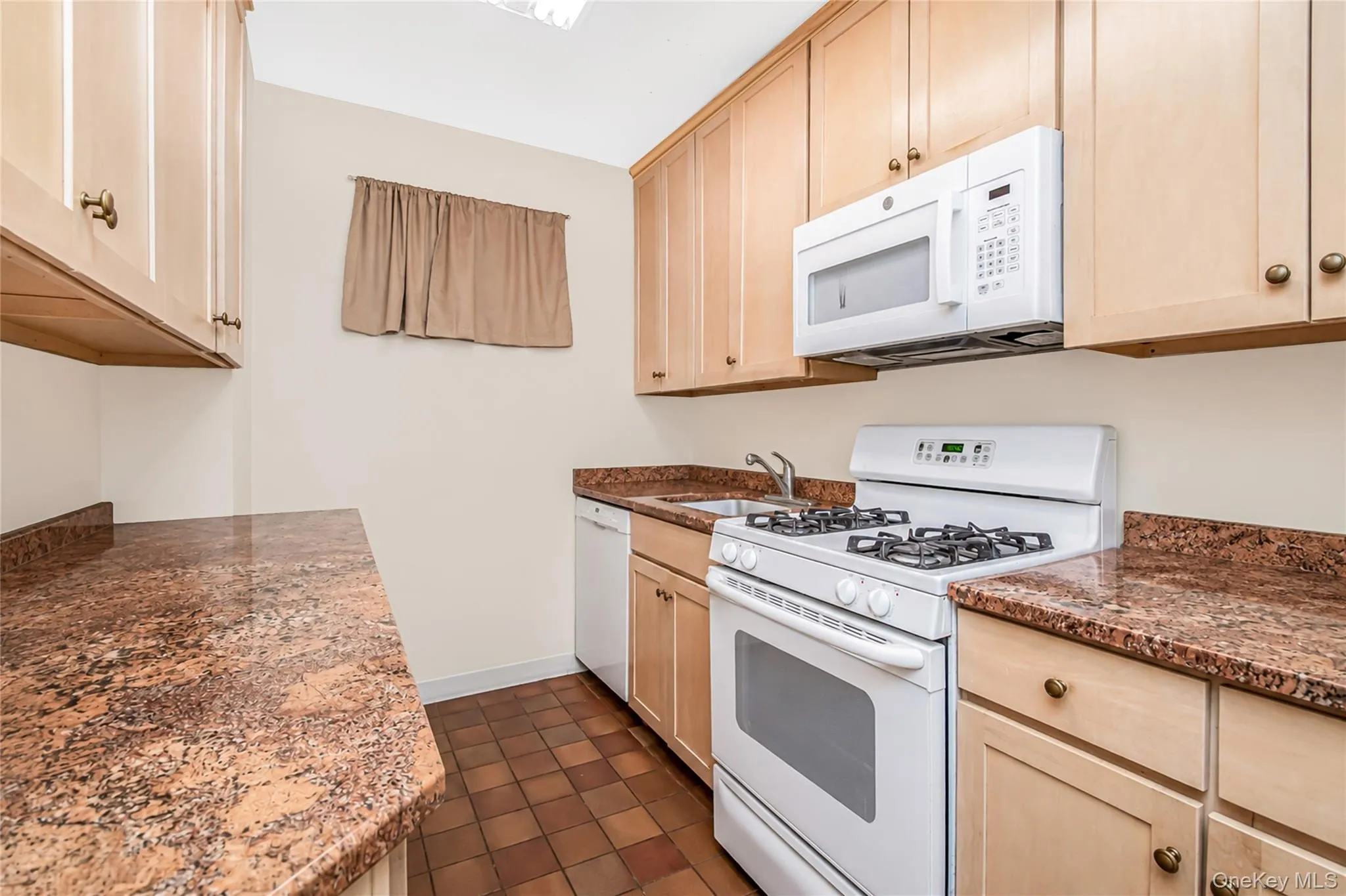 5900 Arlington Avenue, New York, NY, 2 Bedrooms Bedrooms, 4 Rooms Rooms,1 BathroomBathrooms,Residential,For Rent,Arlington,0,1032903 5900 Arlington Avenue, New York, NY, 2 Bedrooms Bedrooms, 4 Rooms Rooms,1 BathroomBathrooms,Residential,For Rent,Arlington,0,1032903