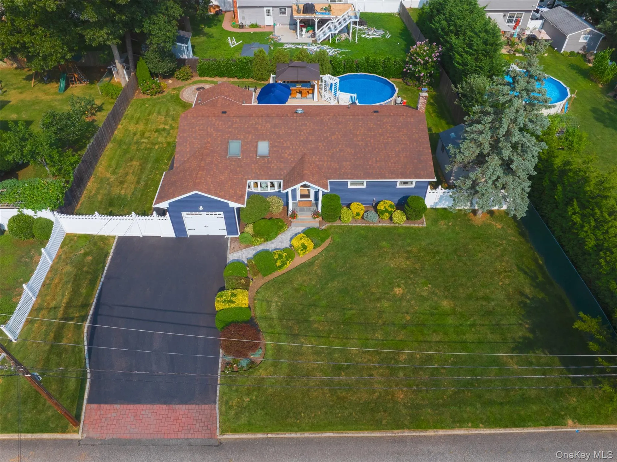 17 Bayberry Road, Brookhaven, NY, 3 Bedrooms Bedrooms, 8 Rooms Rooms,2 BathroomsBathrooms,Residential,For Rent,Bayberry,0,1032904 17 Bayberry Road, Brookhaven, NY, 3 Bedrooms Bedrooms, 8 Rooms Rooms,2 BathroomsBathrooms,Residential,For Rent,Bayberry,0,1032904