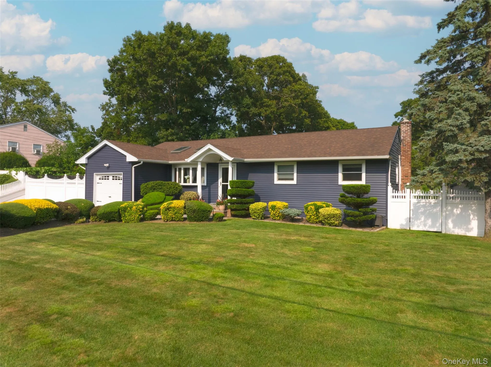 17 Bayberry Road, Brookhaven, NY, 3 Bedrooms Bedrooms, 8 Rooms Rooms,2 BathroomsBathrooms,Residential,For Rent,Bayberry,0,1032904 17 Bayberry Road, Brookhaven, NY, 3 Bedrooms Bedrooms, 8 Rooms Rooms,2 BathroomsBathrooms,Residential,For Rent,Bayberry,0,1032904