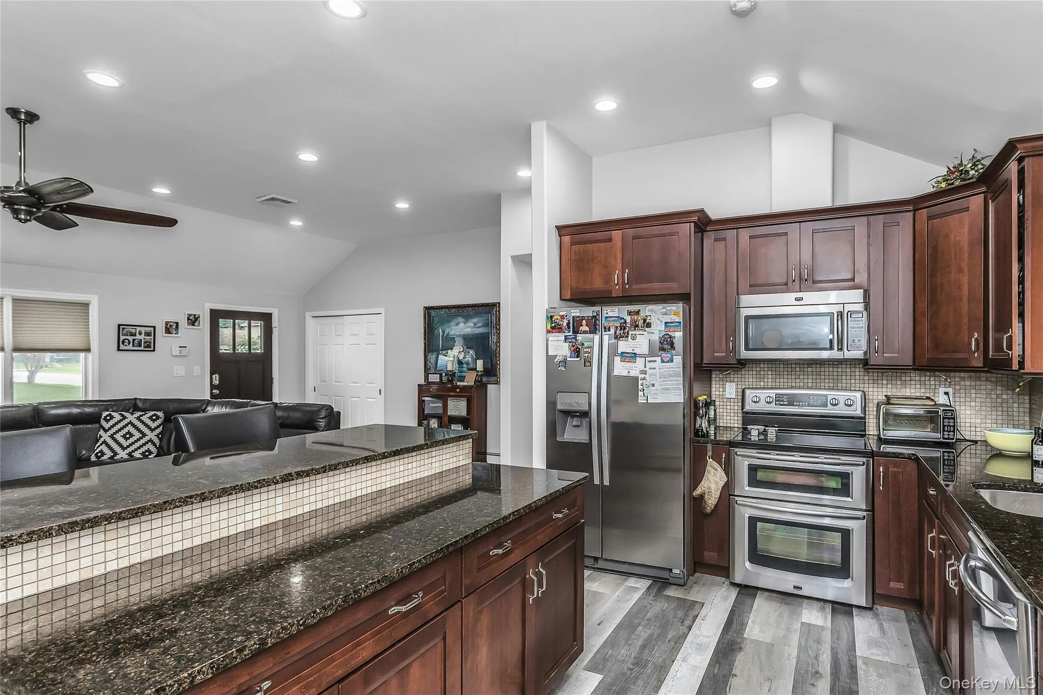 17 Blanche Street, Oyster Bay, NY, 3 Bedrooms Bedrooms, 5 Rooms Rooms,1 BathroomBathrooms,Residential,For Rent,Blanche,0,1032910 17 Blanche Street, Oyster Bay, NY, 3 Bedrooms Bedrooms, 5 Rooms Rooms,1 BathroomBathrooms,Residential,For Rent,Blanche,0,1032910