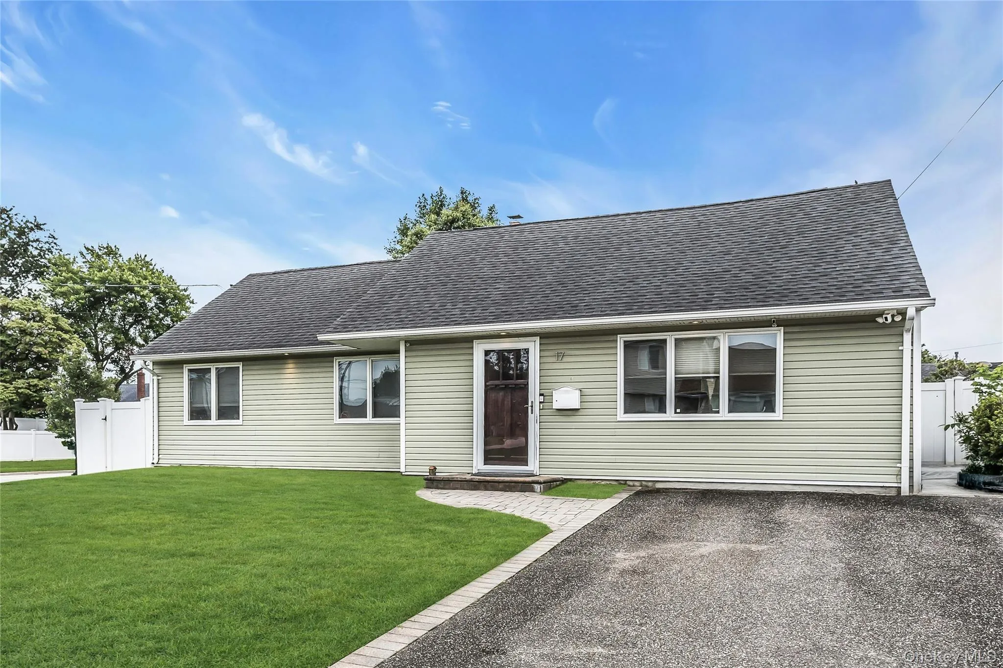 17 Blanche Street, Oyster Bay, NY, 3 Bedrooms Bedrooms, 5 Rooms Rooms,1 BathroomBathrooms,Residential,For Rent,Blanche,0,1032910 17 Blanche Street, Oyster Bay, NY, 3 Bedrooms Bedrooms, 5 Rooms Rooms,1 BathroomBathrooms,Residential,For Rent,Blanche,0,1032910