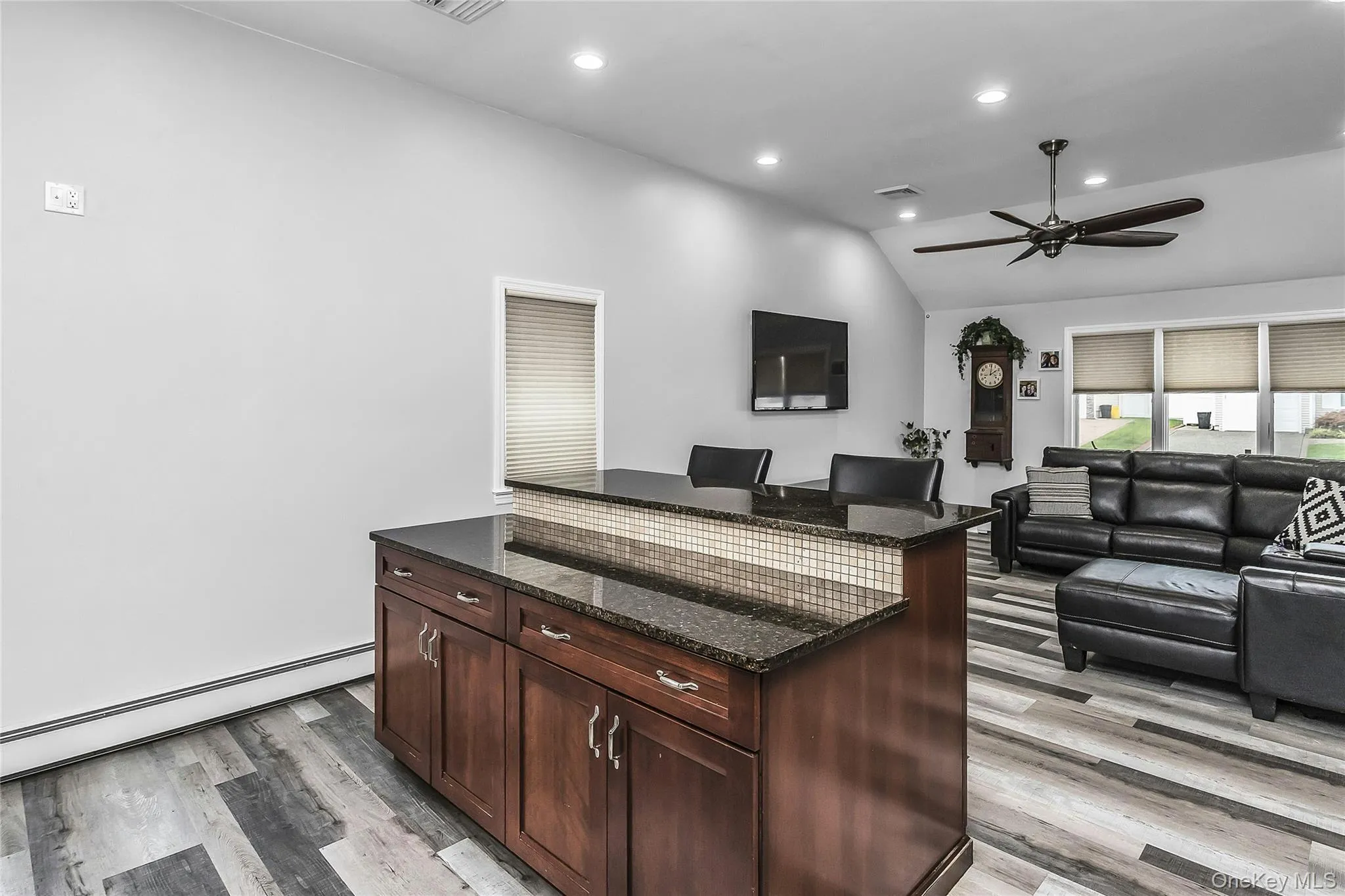 17 Blanche Street, Oyster Bay, NY, 3 Bedrooms Bedrooms, 5 Rooms Rooms,1 BathroomBathrooms,Residential,For Rent,Blanche,0,1032910 17 Blanche Street, Oyster Bay, NY, 3 Bedrooms Bedrooms, 5 Rooms Rooms,1 BathroomBathrooms,Residential,For Rent,Blanche,0,1032910