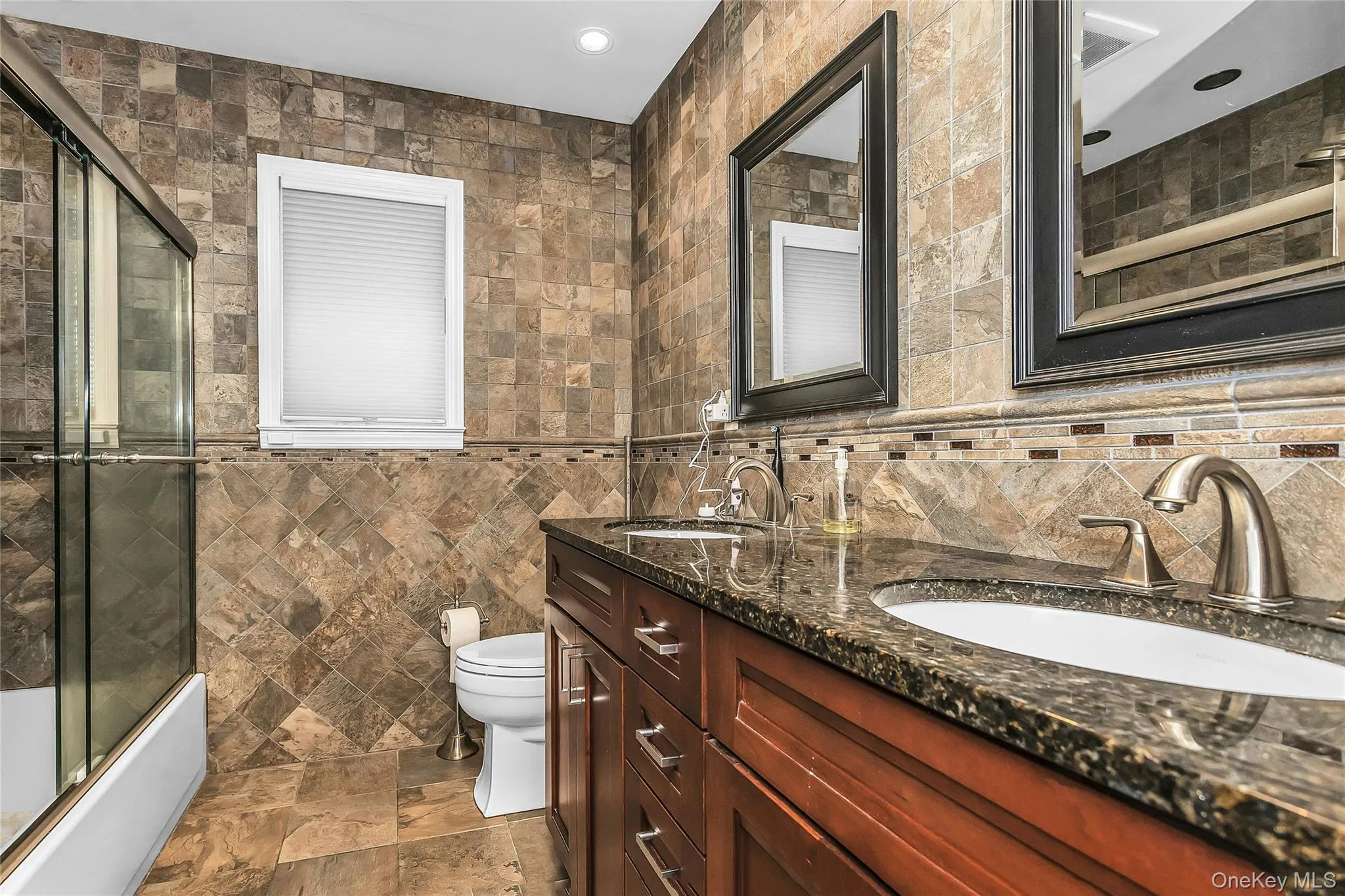 17 Blanche Street, Oyster Bay, NY, 3 Bedrooms Bedrooms, 5 Rooms Rooms,1 BathroomBathrooms,Residential,For Rent,Blanche,0,1032910 17 Blanche Street, Oyster Bay, NY, 3 Bedrooms Bedrooms, 5 Rooms Rooms,1 BathroomBathrooms,Residential,For Rent,Blanche,0,1032910