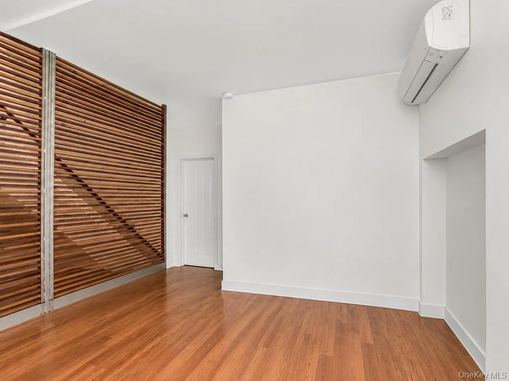 3057 Williamsbridge Road, New York, NY, 3 Bedrooms Bedrooms, 5 Rooms Rooms,2 BathroomsBathrooms,Residential,For Rent,Williamsbridge,0,1032916 3057 Williamsbridge Road, New York, NY, 3 Bedrooms Bedrooms, 5 Rooms Rooms,2 BathroomsBathrooms,Residential,For Rent,Williamsbridge,0,1032916