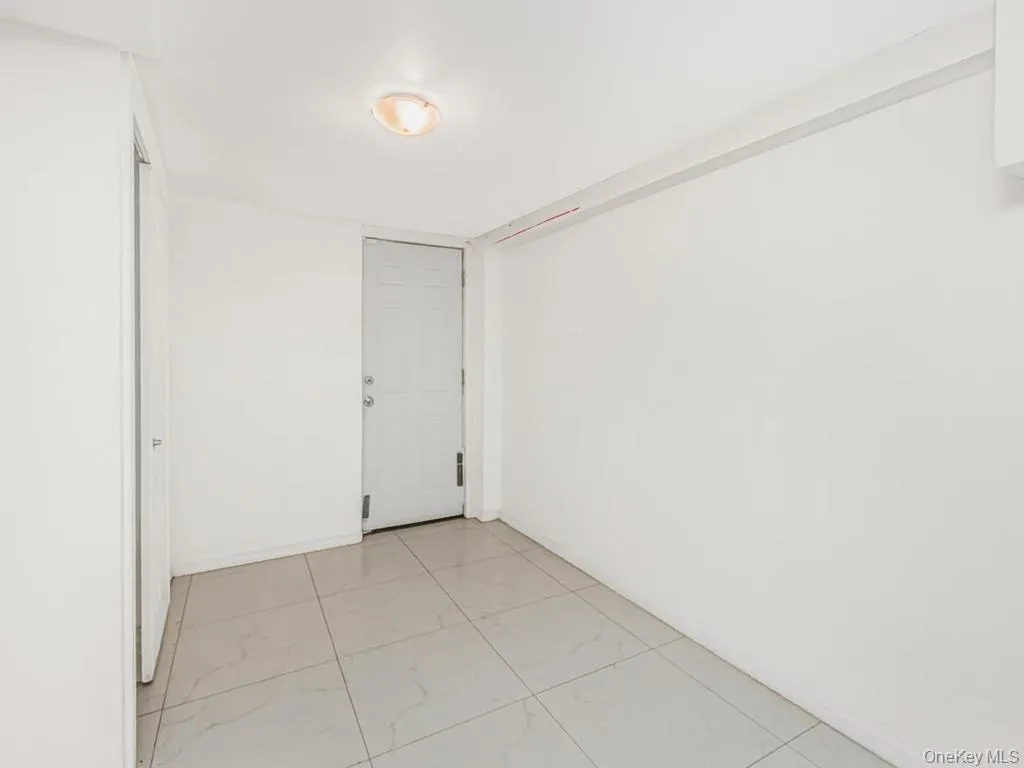 3057 Williamsbridge Road, New York, NY, 3 Bedrooms Bedrooms, 5 Rooms Rooms,2 BathroomsBathrooms,Residential,For Rent,Williamsbridge,0,1032916 3057 Williamsbridge Road, New York, NY, 3 Bedrooms Bedrooms, 5 Rooms Rooms,2 BathroomsBathrooms,Residential,For Rent,Williamsbridge,0,1032916