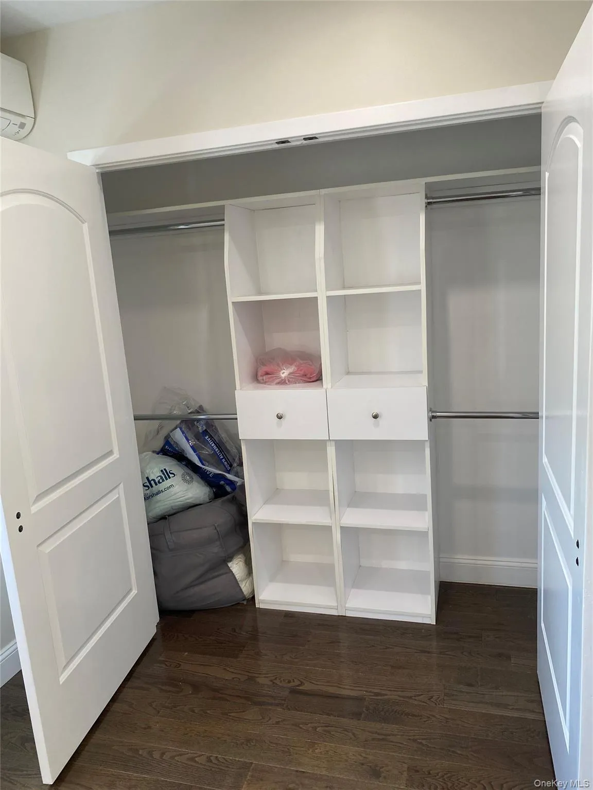 14114 Booth Memorial Avenue, New York, NY, 3 Bedrooms Bedrooms, 6 Rooms Rooms,2 BathroomsBathrooms,Residential Lease,For Rent,Booth Memorial,0,1032920 14114 Booth Memorial Avenue, New York, NY, 3 Bedrooms Bedrooms, 6 Rooms Rooms,2 BathroomsBathrooms,Residential Lease,For Rent,Booth Memorial,0,1032920