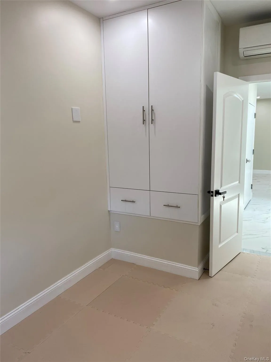 14114 Booth Memorial Avenue, New York, NY, 3 Bedrooms Bedrooms, 6 Rooms Rooms,2 BathroomsBathrooms,Residential Lease,For Rent,Booth Memorial,0,1032920 14114 Booth Memorial Avenue, New York, NY, 3 Bedrooms Bedrooms, 6 Rooms Rooms,2 BathroomsBathrooms,Residential Lease,For Rent,Booth Memorial,0,1032920
