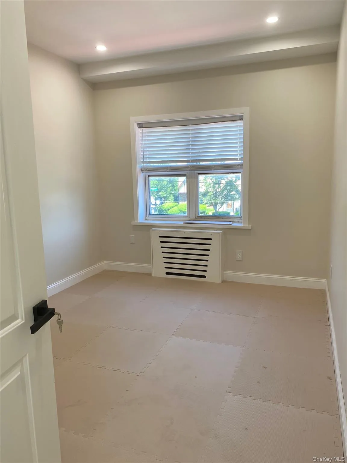 14114 Booth Memorial Avenue, New York, NY, 3 Bedrooms Bedrooms, 6 Rooms Rooms,2 BathroomsBathrooms,Residential Lease,For Rent,Booth Memorial,0,1032920 14114 Booth Memorial Avenue, New York, NY, 3 Bedrooms Bedrooms, 6 Rooms Rooms,2 BathroomsBathrooms,Residential Lease,For Rent,Booth Memorial,0,1032920