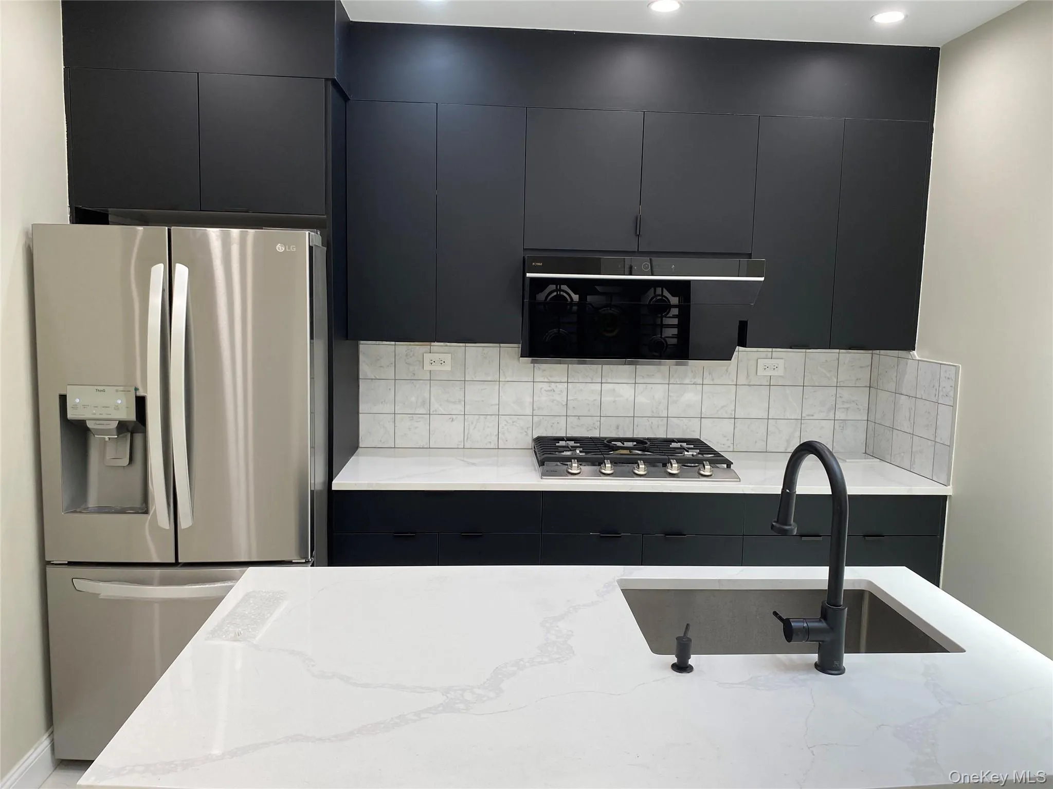 14114 Booth Memorial Avenue, New York, NY, 3 Bedrooms Bedrooms, 6 Rooms Rooms,2 BathroomsBathrooms,Residential Lease,For Rent,Booth Memorial,0,1032920 14114 Booth Memorial Avenue, New York, NY, 3 Bedrooms Bedrooms, 6 Rooms Rooms,2 BathroomsBathrooms,Residential Lease,For Rent,Booth Memorial,0,1032920