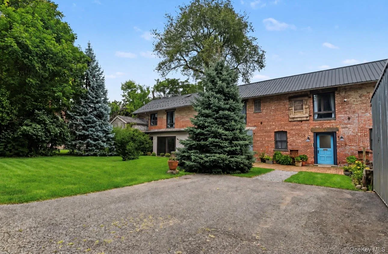 249 Grand Street, Newburgh (city), NY, 3 Bedrooms Bedrooms, 11 Rooms Rooms,2 BathroomsBathrooms,Residential,For Rent,Grand,0,1032922 249 Grand Street, Newburgh (city), NY, 3 Bedrooms Bedrooms, 11 Rooms Rooms,2 BathroomsBathrooms,Residential,For Rent,Grand,0,1032922