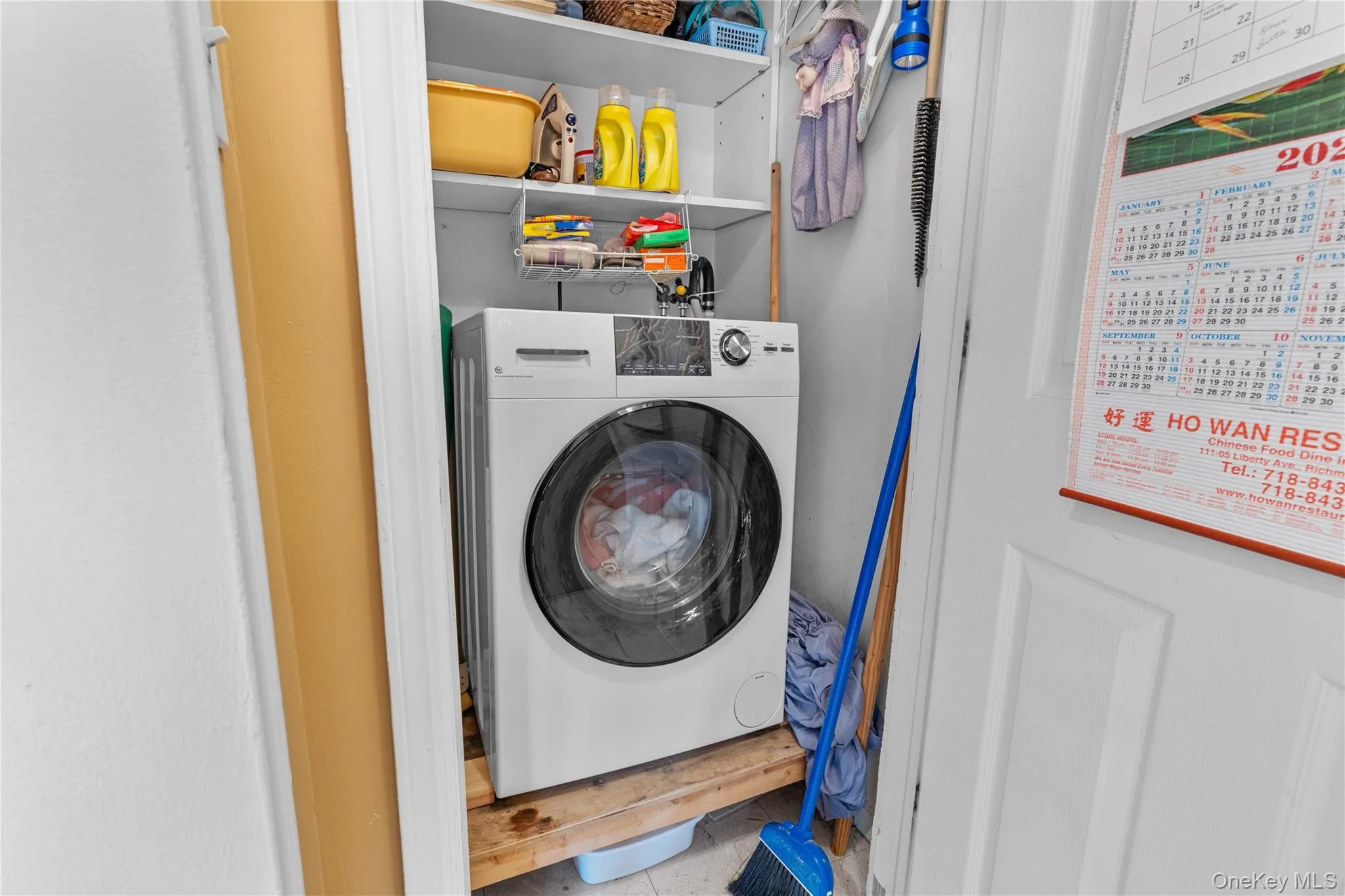 155-32 84th Street, New York, NY, 3 Bedrooms Bedrooms, 6 Rooms Rooms,2 BathroomsBathrooms,Residential,For Rent,84th,0,1032925 155-32 84th Street, New York, NY, 3 Bedrooms Bedrooms, 6 Rooms Rooms,2 BathroomsBathrooms,Residential,For Rent,84th,0,1032925