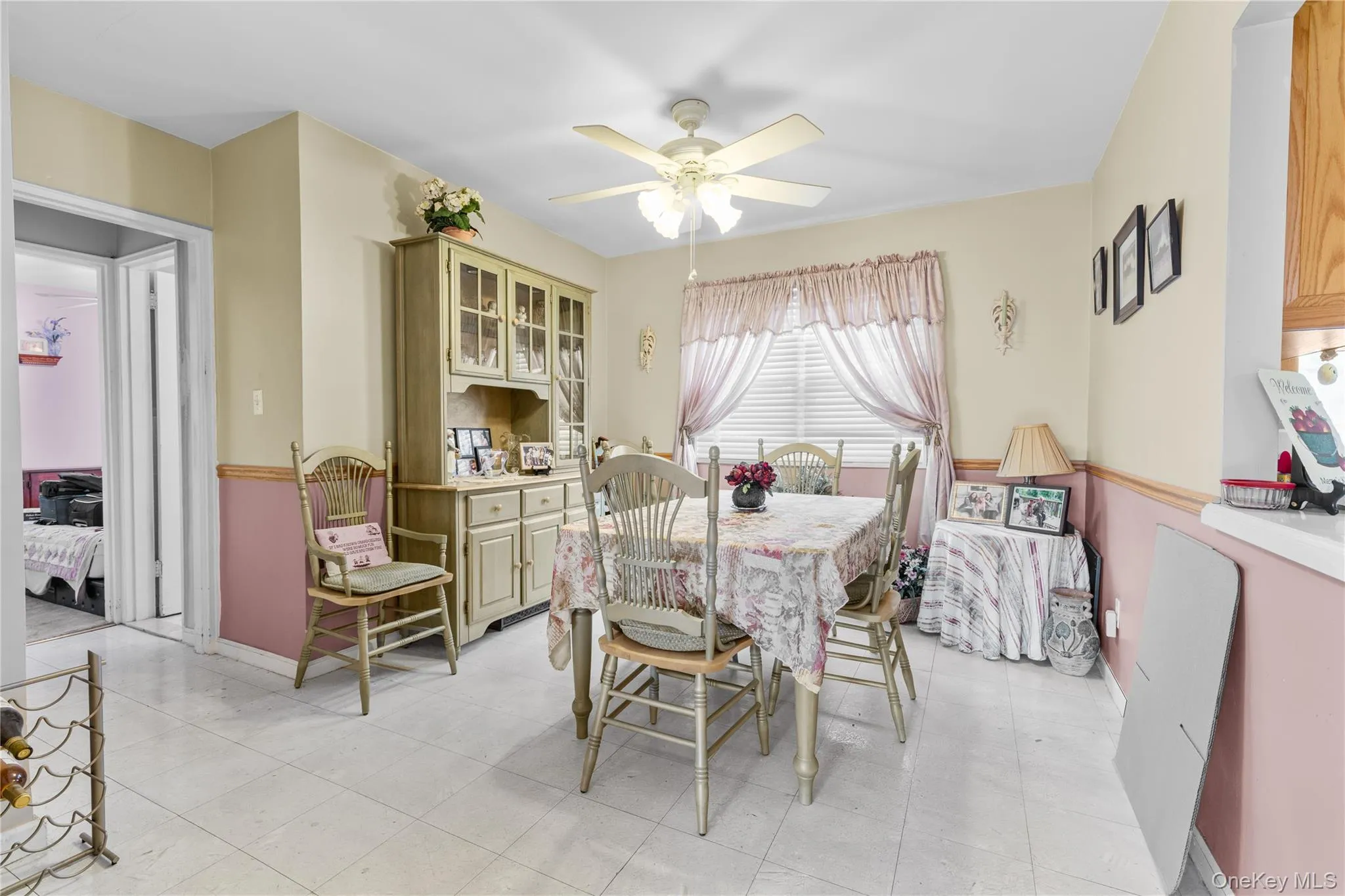 155-32 84th Street, New York, NY, 3 Bedrooms Bedrooms, 6 Rooms Rooms,2 BathroomsBathrooms,Residential,For Rent,84th,0,1032925 155-32 84th Street, New York, NY, 3 Bedrooms Bedrooms, 6 Rooms Rooms,2 BathroomsBathrooms,Residential,For Rent,84th,0,1032925