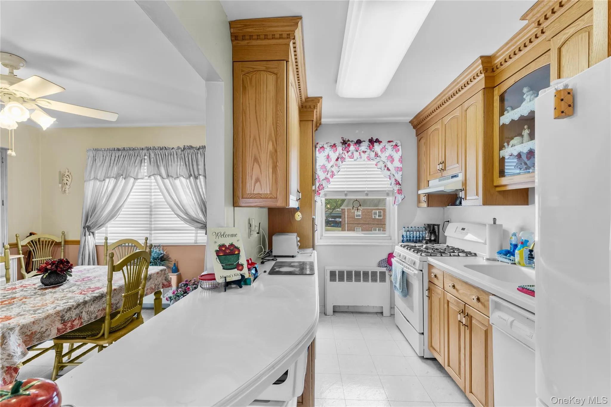 155-32 84th Street, New York, NY, 3 Bedrooms Bedrooms, 6 Rooms Rooms,2 BathroomsBathrooms,Residential,For Rent,84th,0,1032925 155-32 84th Street, New York, NY, 3 Bedrooms Bedrooms, 6 Rooms Rooms,2 BathroomsBathrooms,Residential,For Rent,84th,0,1032925