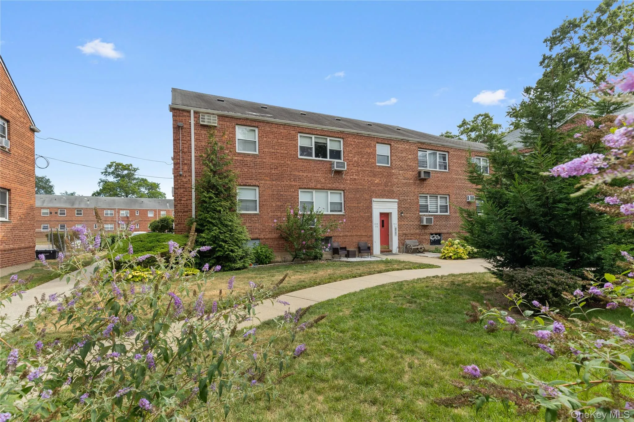 155-32 84th Street, New York, NY, 3 Bedrooms Bedrooms, 6 Rooms Rooms,2 BathroomsBathrooms,Residential,For Rent,84th,0,1032925 155-32 84th Street, New York, NY, 3 Bedrooms Bedrooms, 6 Rooms Rooms,2 BathroomsBathrooms,Residential,For Rent,84th,0,1032925