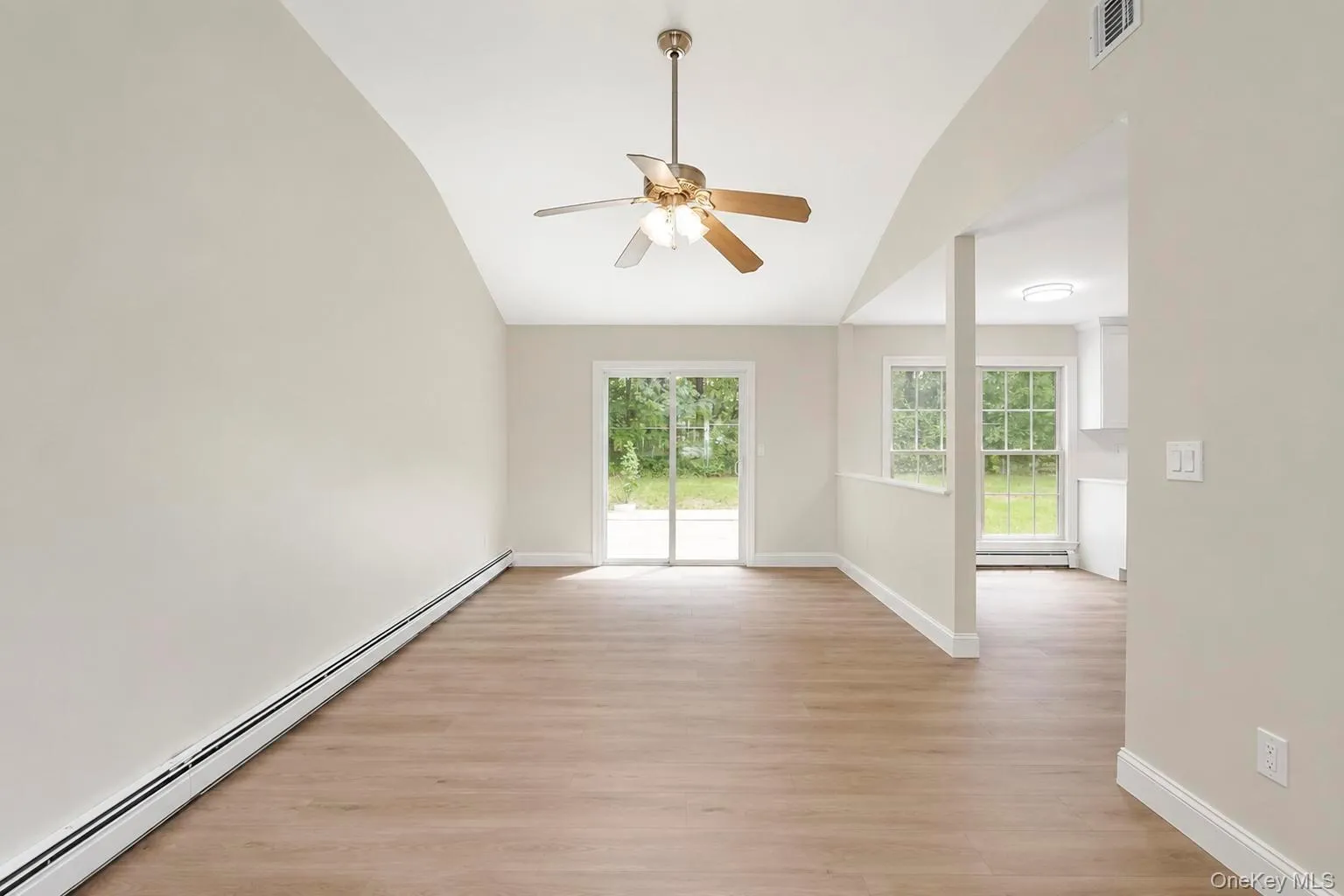 11 Bates Lane, Brookhaven, NY, 4 Bedrooms Bedrooms, 6 Rooms Rooms,2 BathroomsBathrooms,Residential,For Rent,Bates,0,1032928 11 Bates Lane, Brookhaven, NY, 4 Bedrooms Bedrooms, 6 Rooms Rooms,2 BathroomsBathrooms,Residential,For Rent,Bates,0,1032928