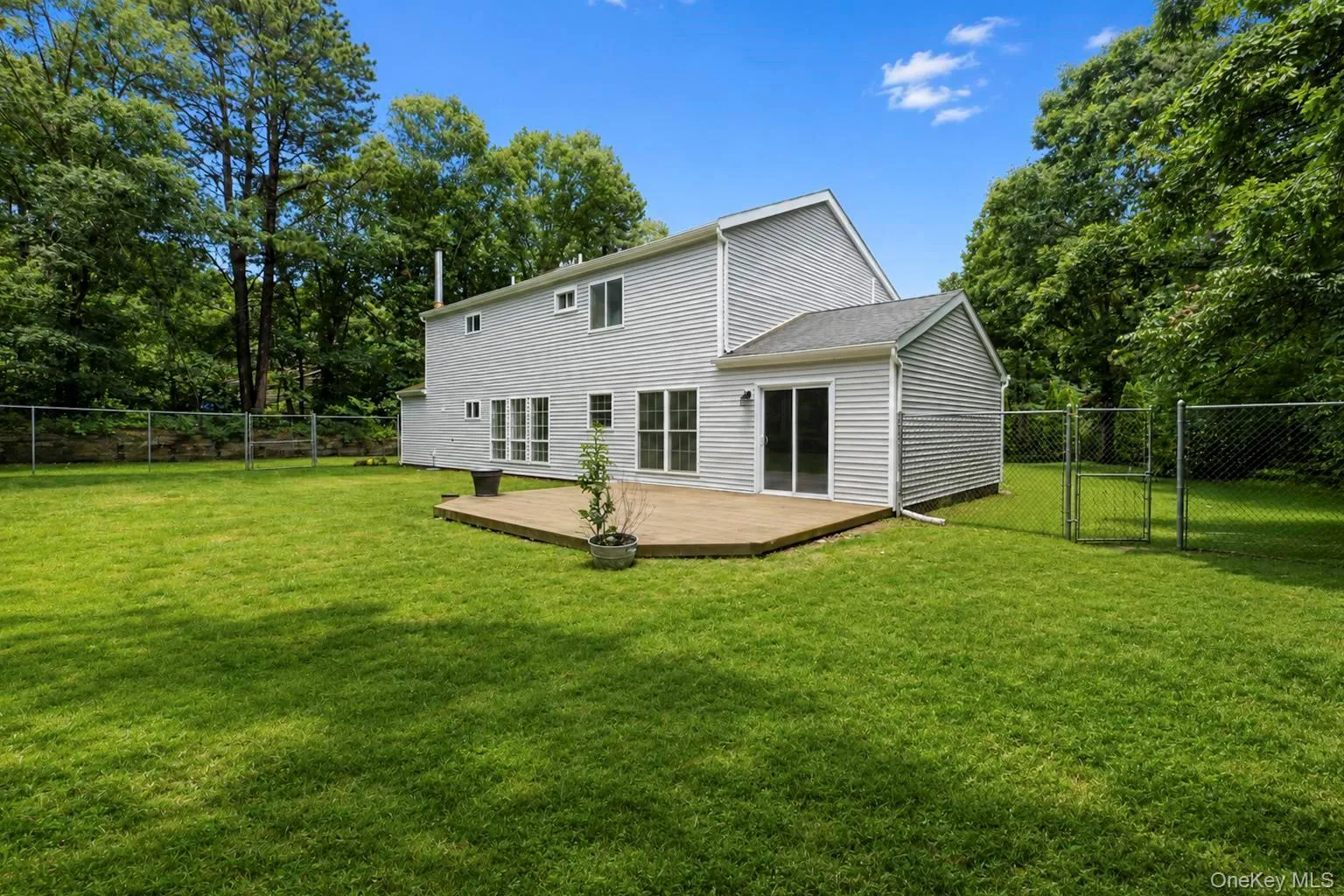 11 Bates Lane, Brookhaven, NY, 4 Bedrooms Bedrooms, 6 Rooms Rooms,2 BathroomsBathrooms,Residential,For Rent,Bates,0,1032928 11 Bates Lane, Brookhaven, NY, 4 Bedrooms Bedrooms, 6 Rooms Rooms,2 BathroomsBathrooms,Residential,For Rent,Bates,0,1032928