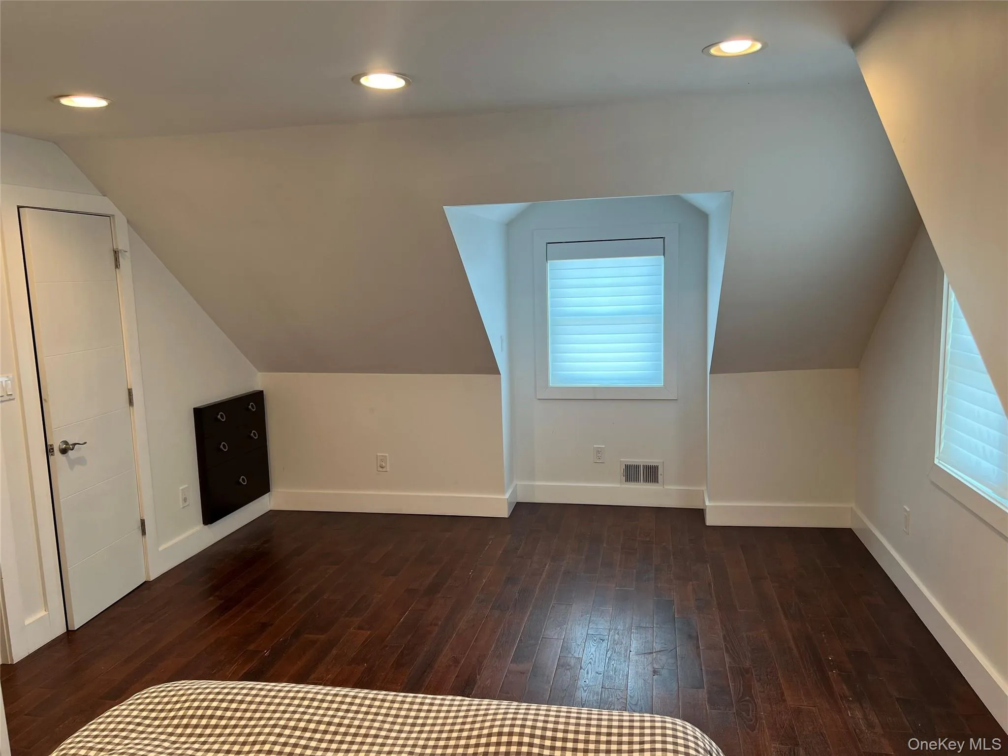43 Crescent Street, Oyster Bay, NY, 3 Bedrooms Bedrooms, 6 Rooms Rooms,2 BathroomsBathrooms,Residential,For Rent,Crescent,0,1032929 43 Crescent Street, Oyster Bay, NY, 3 Bedrooms Bedrooms, 6 Rooms Rooms,2 BathroomsBathrooms,Residential,For Rent,Crescent,0,1032929