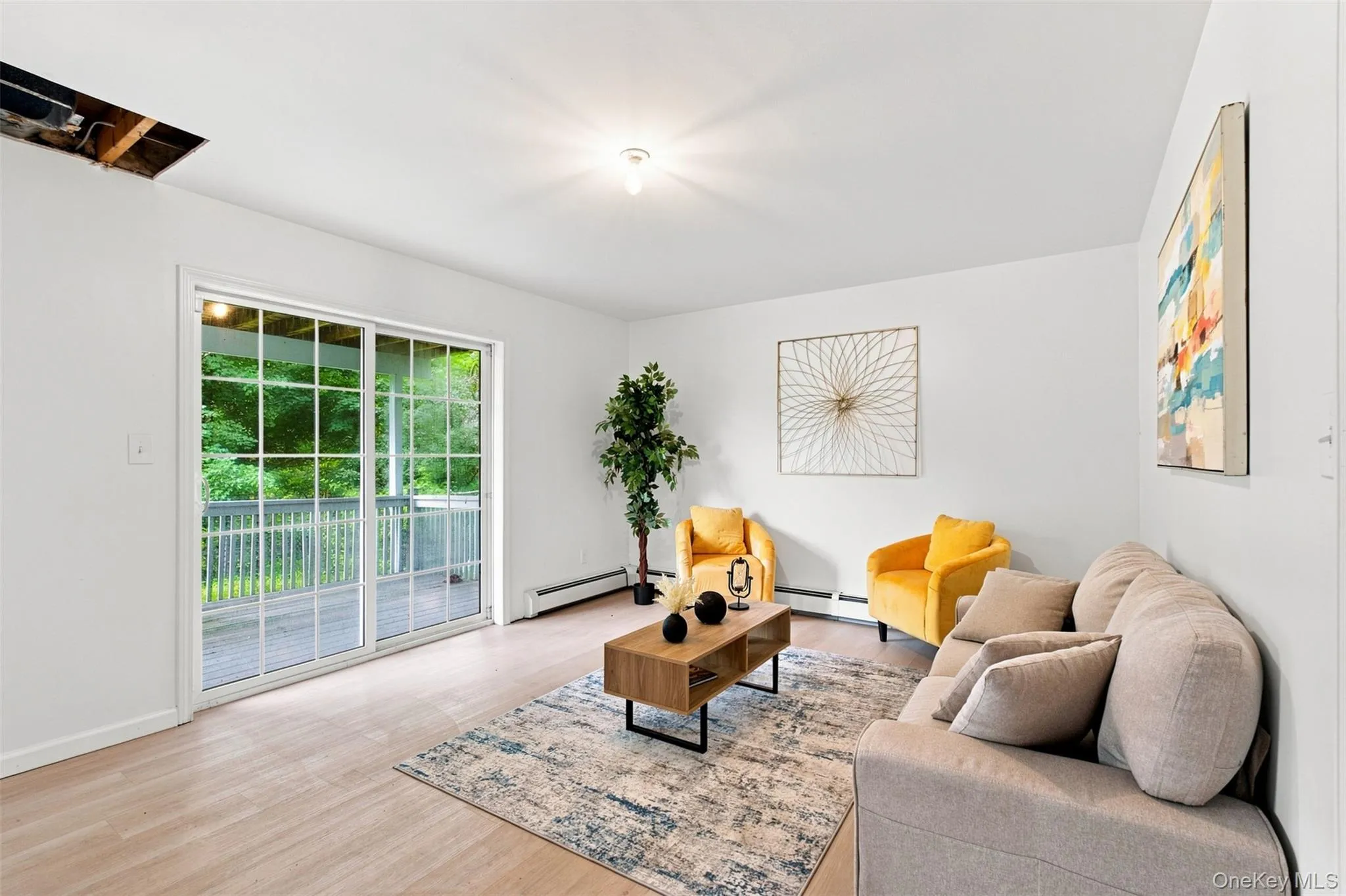 600 Twin Arch Road, New Windsor, NY, 3 Bedrooms Bedrooms, 7 Rooms Rooms,3 BathroomsBathrooms,Residential,For Rent,Twin Arch,0,1032934 600 Twin Arch Road, New Windsor, NY, 3 Bedrooms Bedrooms, 7 Rooms Rooms,3 BathroomsBathrooms,Residential,For Rent,Twin Arch,0,1032934