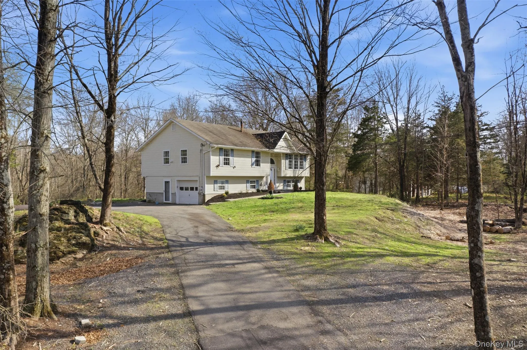600 Twin Arch Road, New Windsor, NY, 3 Bedrooms Bedrooms, 7 Rooms Rooms,3 BathroomsBathrooms,Residential,For Rent,Twin Arch,0,1032934 600 Twin Arch Road, New Windsor, NY, 3 Bedrooms Bedrooms, 7 Rooms Rooms,3 BathroomsBathrooms,Residential,For Rent,Twin Arch,0,1032934