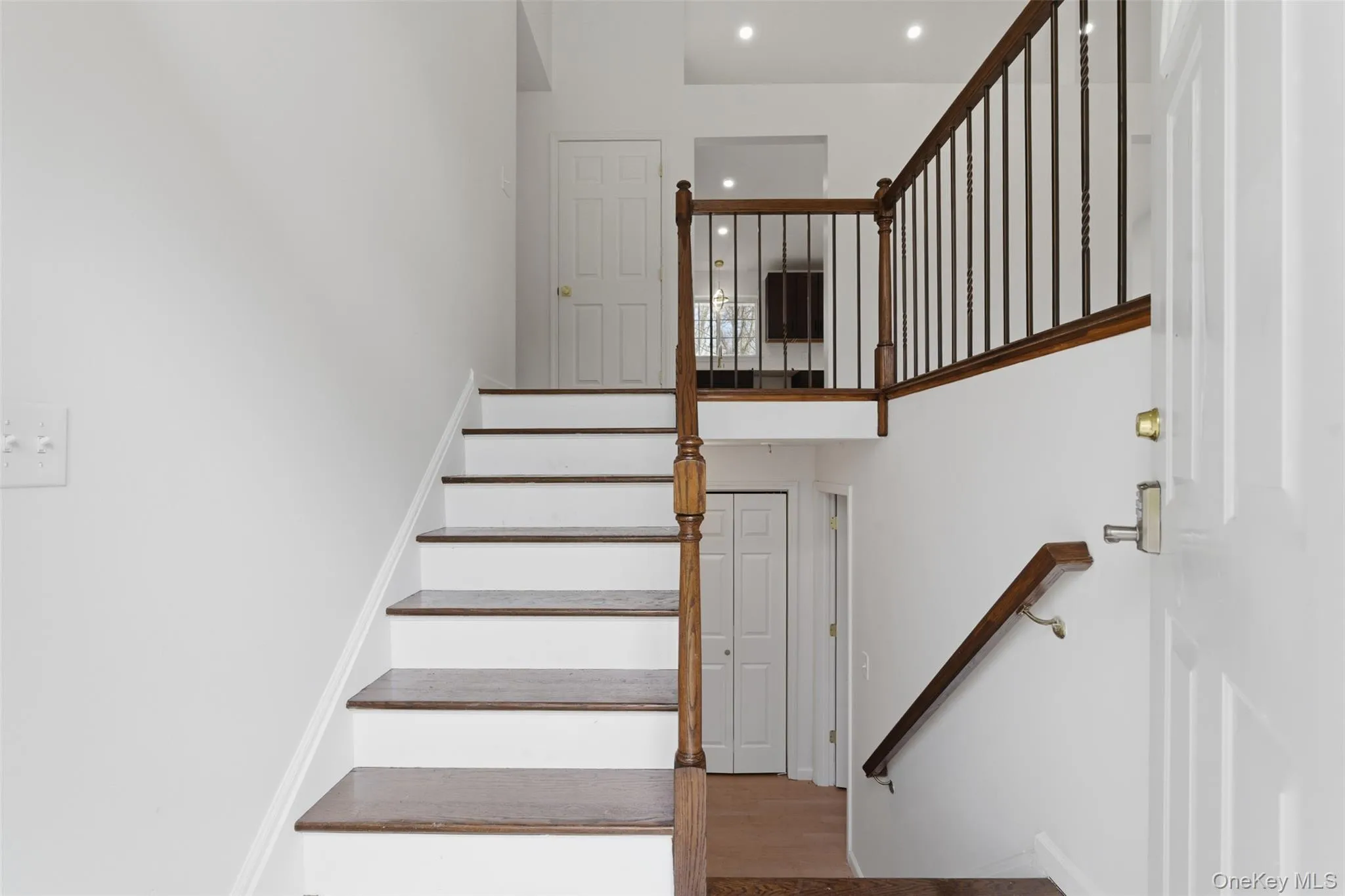 600 Twin Arch Road, New Windsor, NY, 3 Bedrooms Bedrooms, 7 Rooms Rooms,3 BathroomsBathrooms,Residential,For Rent,Twin Arch,0,1032934 600 Twin Arch Road, New Windsor, NY, 3 Bedrooms Bedrooms, 7 Rooms Rooms,3 BathroomsBathrooms,Residential,For Rent,Twin Arch,0,1032934
