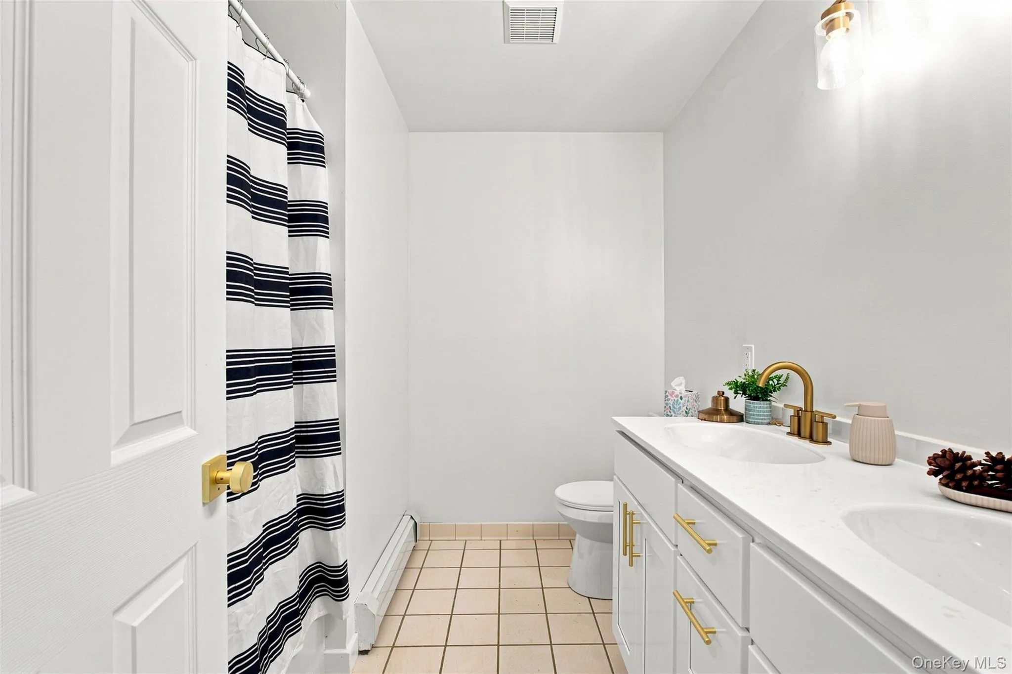 600 Twin Arch Road, New Windsor, NY, 3 Bedrooms Bedrooms, 7 Rooms Rooms,3 BathroomsBathrooms,Residential,For Rent,Twin Arch,0,1032934 600 Twin Arch Road, New Windsor, NY, 3 Bedrooms Bedrooms, 7 Rooms Rooms,3 BathroomsBathrooms,Residential,For Rent,Twin Arch,0,1032934