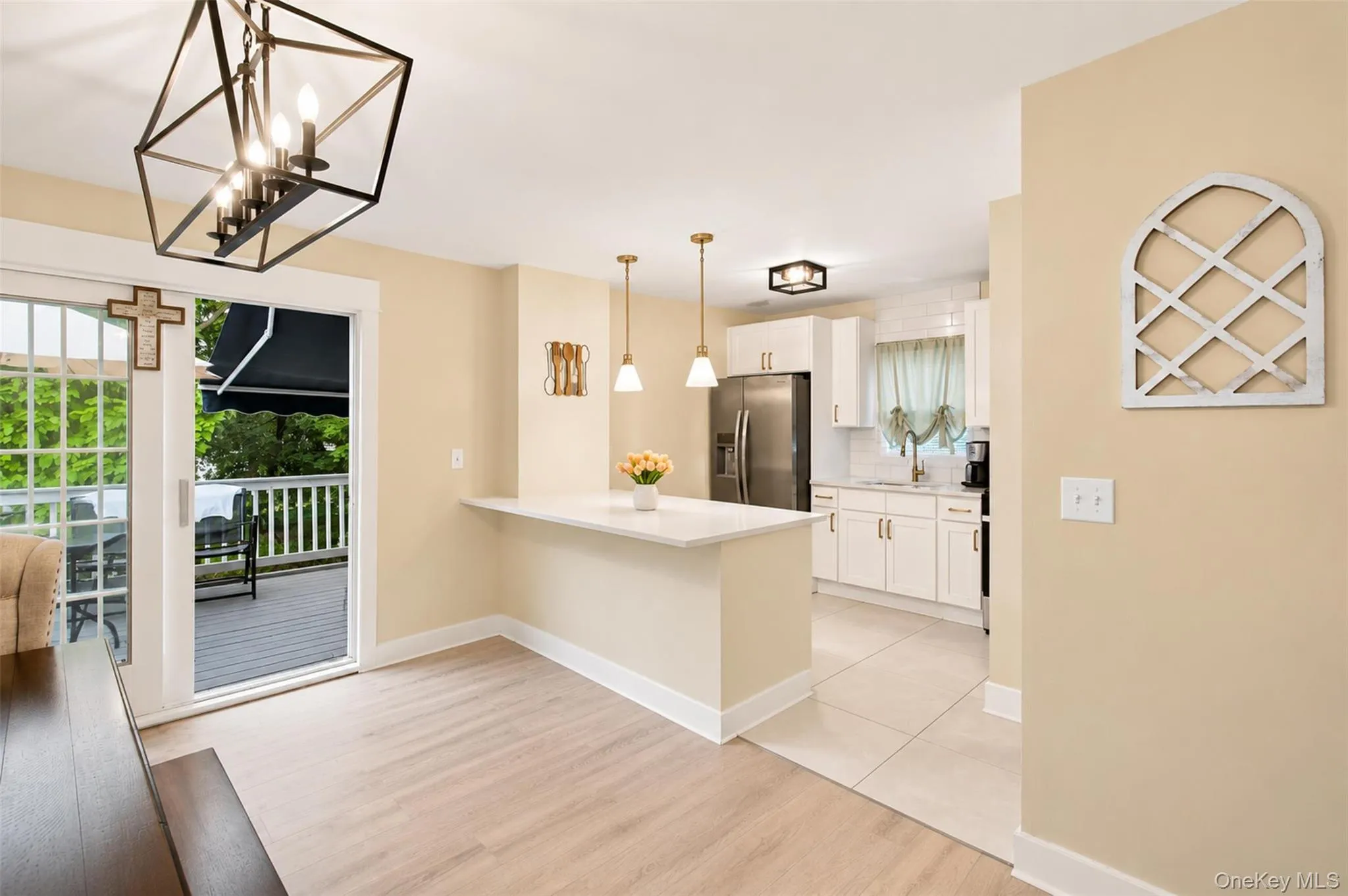 21 Shuit Place, Woodbury, NY, 3 Bedrooms Bedrooms, 6 Rooms Rooms,1 BathroomBathrooms,Residential,For Rent,Shuit,0,1032942 21 Shuit Place, Woodbury, NY, 3 Bedrooms Bedrooms, 6 Rooms Rooms,1 BathroomBathrooms,Residential,For Rent,Shuit,0,1032942
