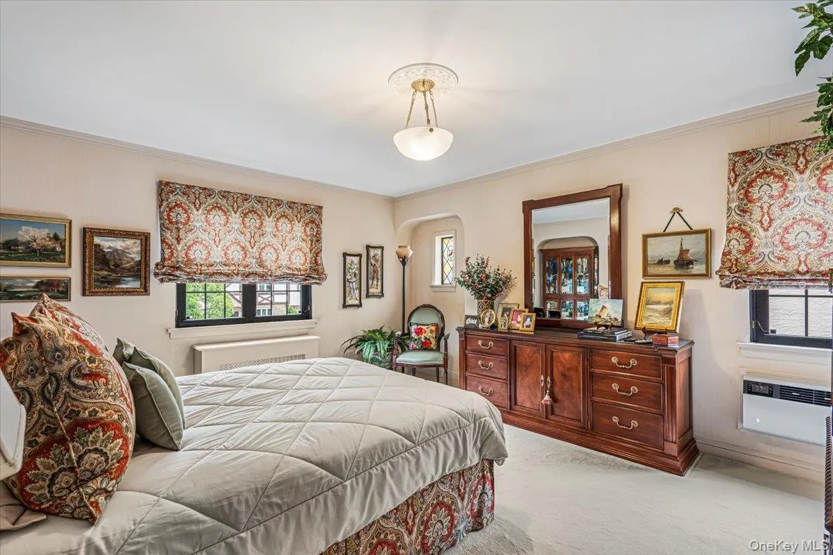 78-20 222nd Street, New York, NY, 3 Bedrooms Bedrooms, 6 Rooms Rooms,1 BathroomBathrooms,Residential,For Rent,222nd,0,1032945 78-20 222nd Street, New York, NY, 3 Bedrooms Bedrooms, 6 Rooms Rooms,1 BathroomBathrooms,Residential,For Rent,222nd,0,1032945