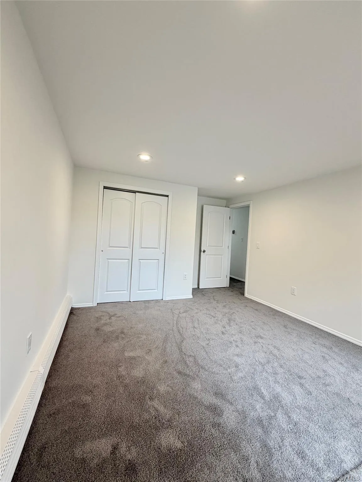 Spacious 4th Bedroom or Flex Space, with Closet Spacious 4th Bedroom or Flex Space, with Closet