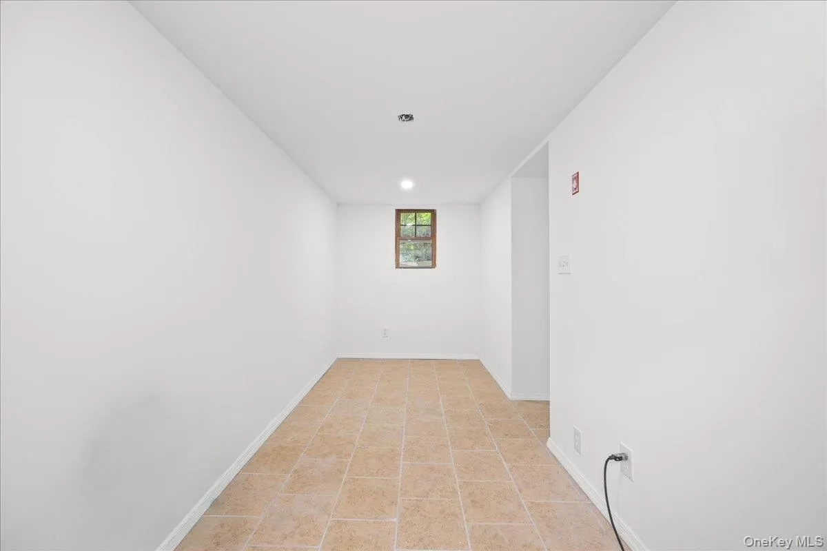4084 Seton Avenue, New York, NY, 3 Bedrooms Bedrooms, 8 Rooms Rooms,3 BathroomsBathrooms,Residential,For Rent,Seton,0,1032952 4084 Seton Avenue, New York, NY, 3 Bedrooms Bedrooms, 8 Rooms Rooms,3 BathroomsBathrooms,Residential,For Rent,Seton,0,1032952