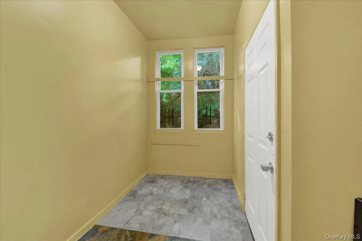 89 Saratoga Avenue, Yonkers, NY, 4 Bedrooms Bedrooms, 5 Rooms Rooms,1 BathroomBathrooms,Residential Lease,For Rent,Saratoga,0,1032955 89 Saratoga Avenue, Yonkers, NY, 4 Bedrooms Bedrooms, 5 Rooms Rooms,1 BathroomBathrooms,Residential Lease,For Rent,Saratoga,0,1032955