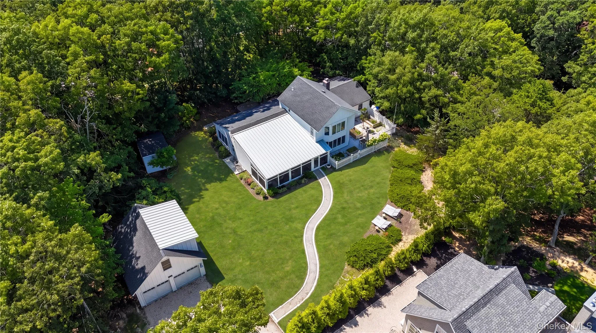 36 Breezy Drive, Southampton, NY, 4 Bedrooms Bedrooms, 11 Rooms Rooms,3 BathroomsBathrooms,Residential,For Rent,Breezy,0,1032956 36 Breezy Drive, Southampton, NY, 4 Bedrooms Bedrooms, 11 Rooms Rooms,3 BathroomsBathrooms,Residential,For Rent,Breezy,0,1032956