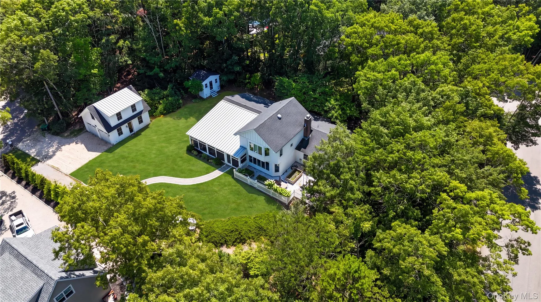 36 Breezy Drive, Southampton, NY, 4 Bedrooms Bedrooms, 11 Rooms Rooms,3 BathroomsBathrooms,Residential,For Rent,Breezy,0,1032956 36 Breezy Drive, Southampton, NY, 4 Bedrooms Bedrooms, 11 Rooms Rooms,3 BathroomsBathrooms,Residential,For Rent,Breezy,0,1032956