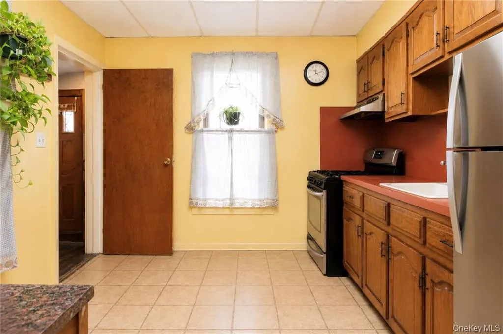 123 Milford Street, New York, NY, 3 Bedrooms Bedrooms, 6 Rooms Rooms,1 BathroomBathrooms,Residential,For Rent,Milford,0,1032959 123 Milford Street, New York, NY, 3 Bedrooms Bedrooms, 6 Rooms Rooms,1 BathroomBathrooms,Residential,For Rent,Milford,0,1032959