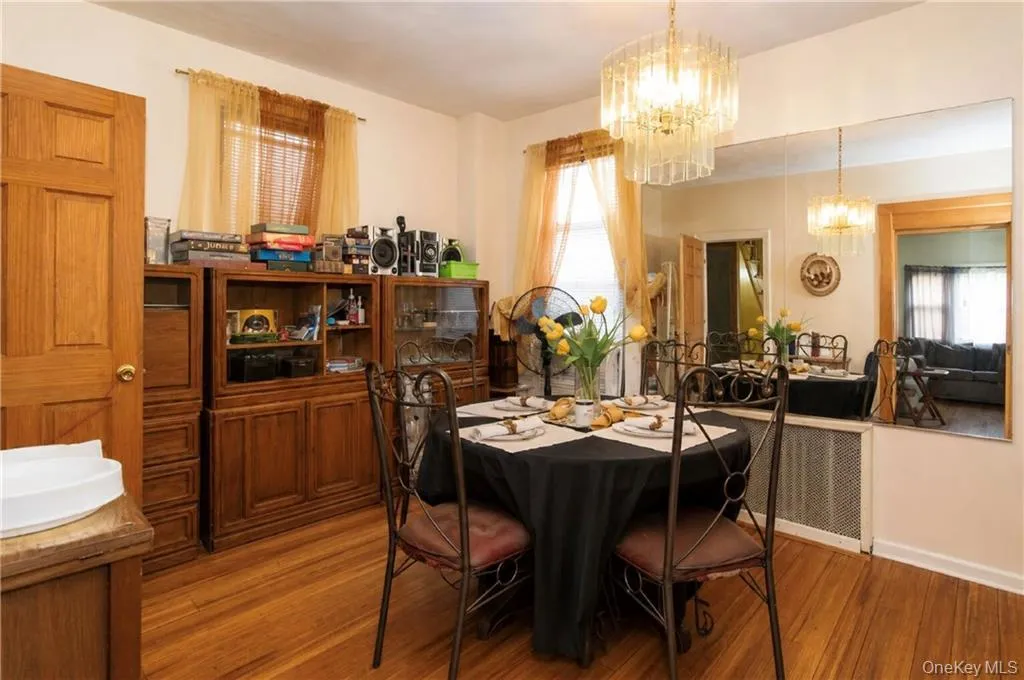 123 Milford Street, New York, NY, 3 Bedrooms Bedrooms, 6 Rooms Rooms,1 BathroomBathrooms,Residential,For Rent,Milford,0,1032959 123 Milford Street, New York, NY, 3 Bedrooms Bedrooms, 6 Rooms Rooms,1 BathroomBathrooms,Residential,For Rent,Milford,0,1032959
