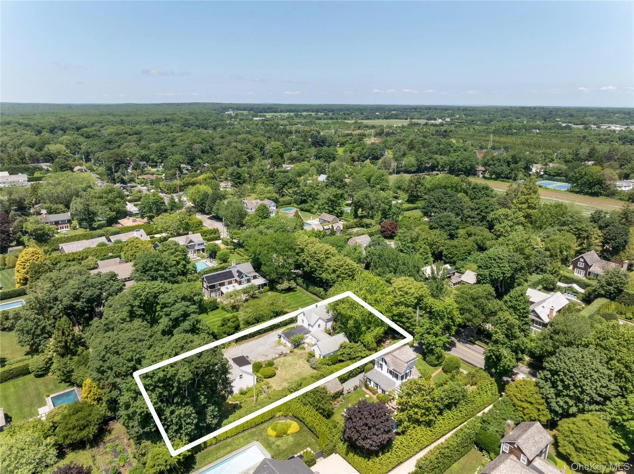 93 Buell Lane, East Hampton, NY, 4 Bedrooms Bedrooms, 10 Rooms Rooms,2 BathroomsBathrooms,Residential,For Rent,Buell,0,1032960 93 Buell Lane, East Hampton, NY, 4 Bedrooms Bedrooms, 10 Rooms Rooms,2 BathroomsBathrooms,Residential,For Rent,Buell,0,1032960