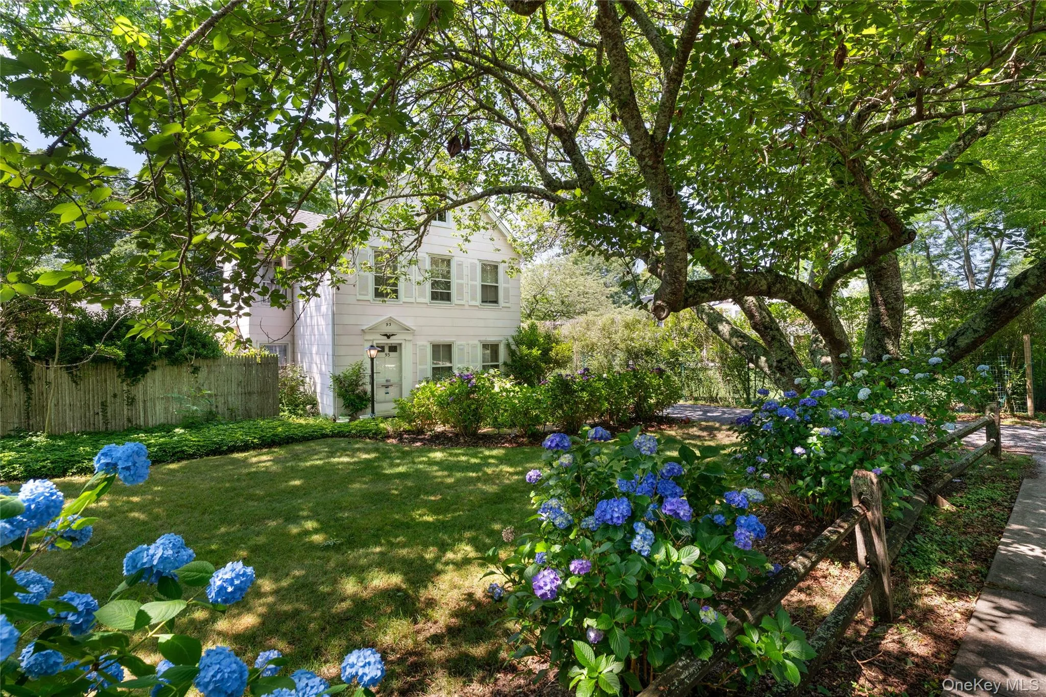 93 Buell Lane, East Hampton, NY, 4 Bedrooms Bedrooms, 10 Rooms Rooms,2 BathroomsBathrooms,Residential,For Rent,Buell,0,1032960 93 Buell Lane, East Hampton, NY, 4 Bedrooms Bedrooms, 10 Rooms Rooms,2 BathroomsBathrooms,Residential,For Rent,Buell,0,1032960