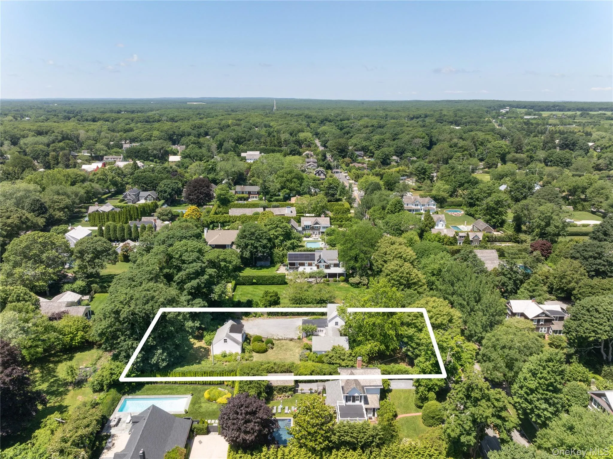 93 Buell Lane, East Hampton, NY, 4 Bedrooms Bedrooms, 10 Rooms Rooms,2 BathroomsBathrooms,Residential,For Rent,Buell,0,1032960 93 Buell Lane, East Hampton, NY, 4 Bedrooms Bedrooms, 10 Rooms Rooms,2 BathroomsBathrooms,Residential,For Rent,Buell,0,1032960