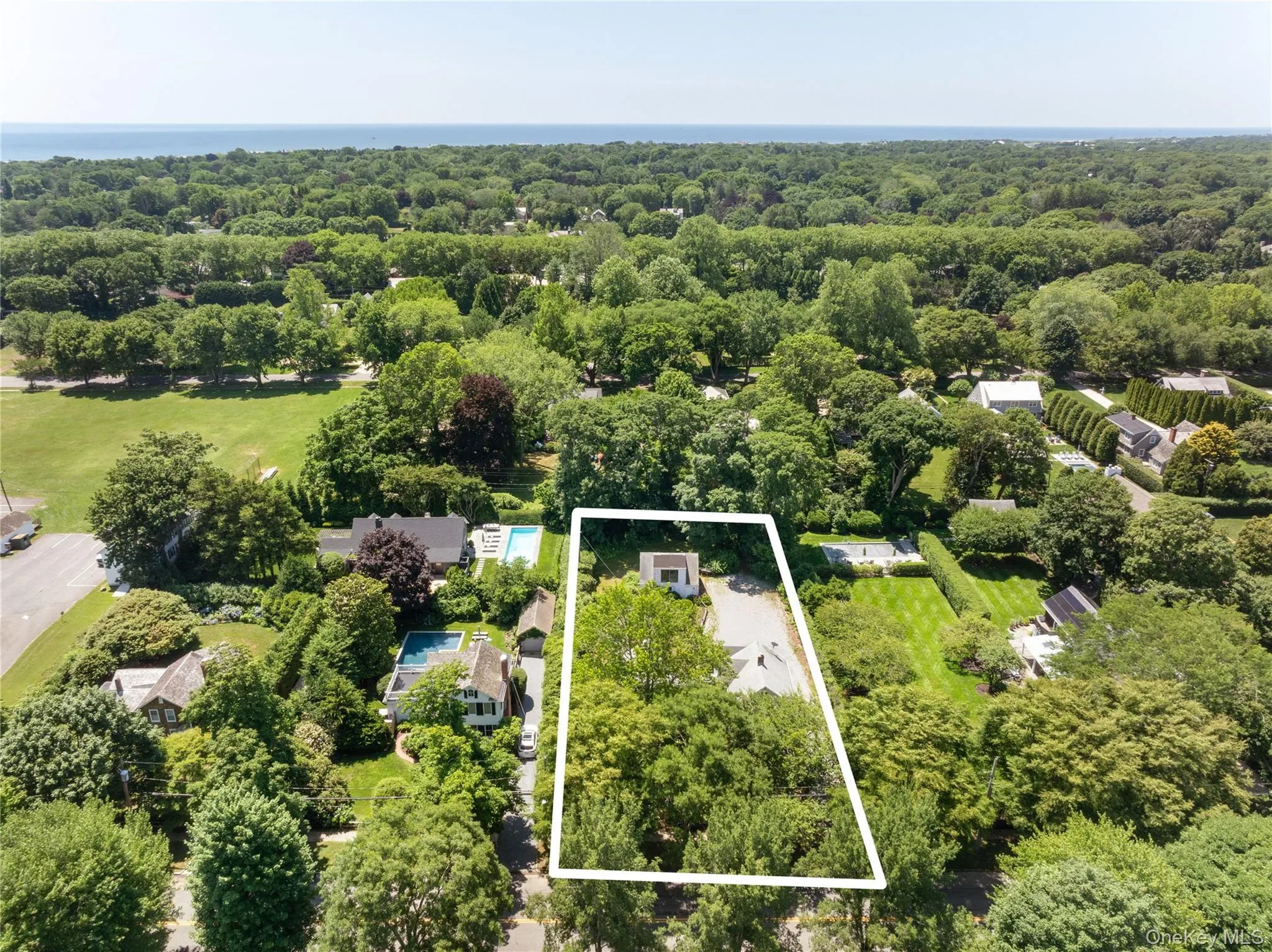 93 Buell Lane, East Hampton, NY, 4 Bedrooms Bedrooms, 10 Rooms Rooms,2 BathroomsBathrooms,Residential,For Rent,Buell,0,1032960 93 Buell Lane, East Hampton, NY, 4 Bedrooms Bedrooms, 10 Rooms Rooms,2 BathroomsBathrooms,Residential,For Rent,Buell,0,1032960