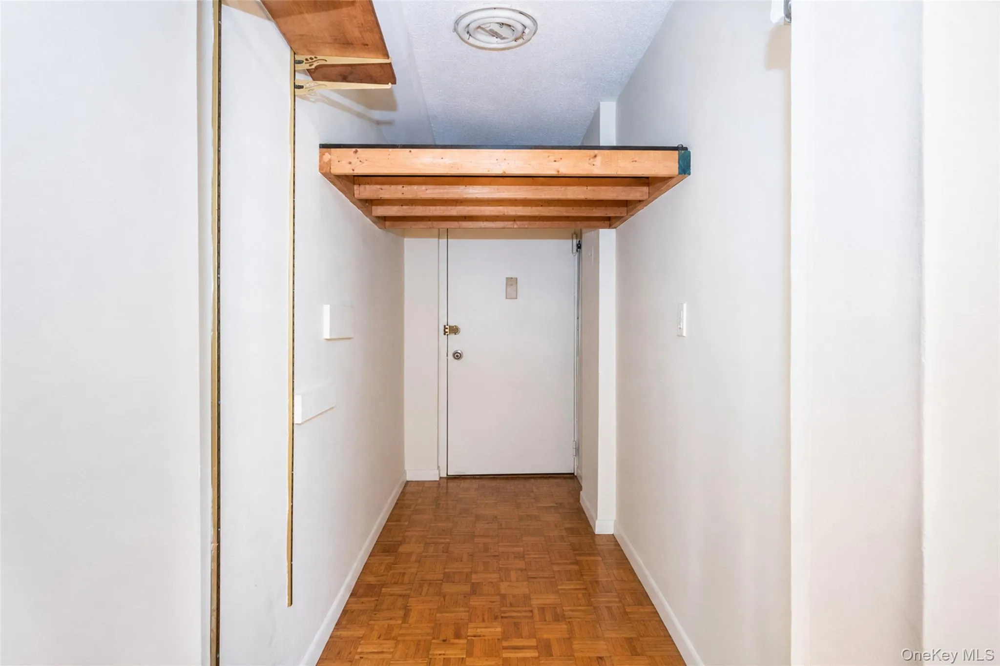 171 Pearsall Drive, Mount Vernon, NY, 2 Bedrooms Bedrooms, 5 Rooms Rooms,2 BathroomsBathrooms,Residential,For Rent,Pearsall,0,1032961 171 Pearsall Drive, Mount Vernon, NY, 2 Bedrooms Bedrooms, 5 Rooms Rooms,2 BathroomsBathrooms,Residential,For Rent,Pearsall,0,1032961