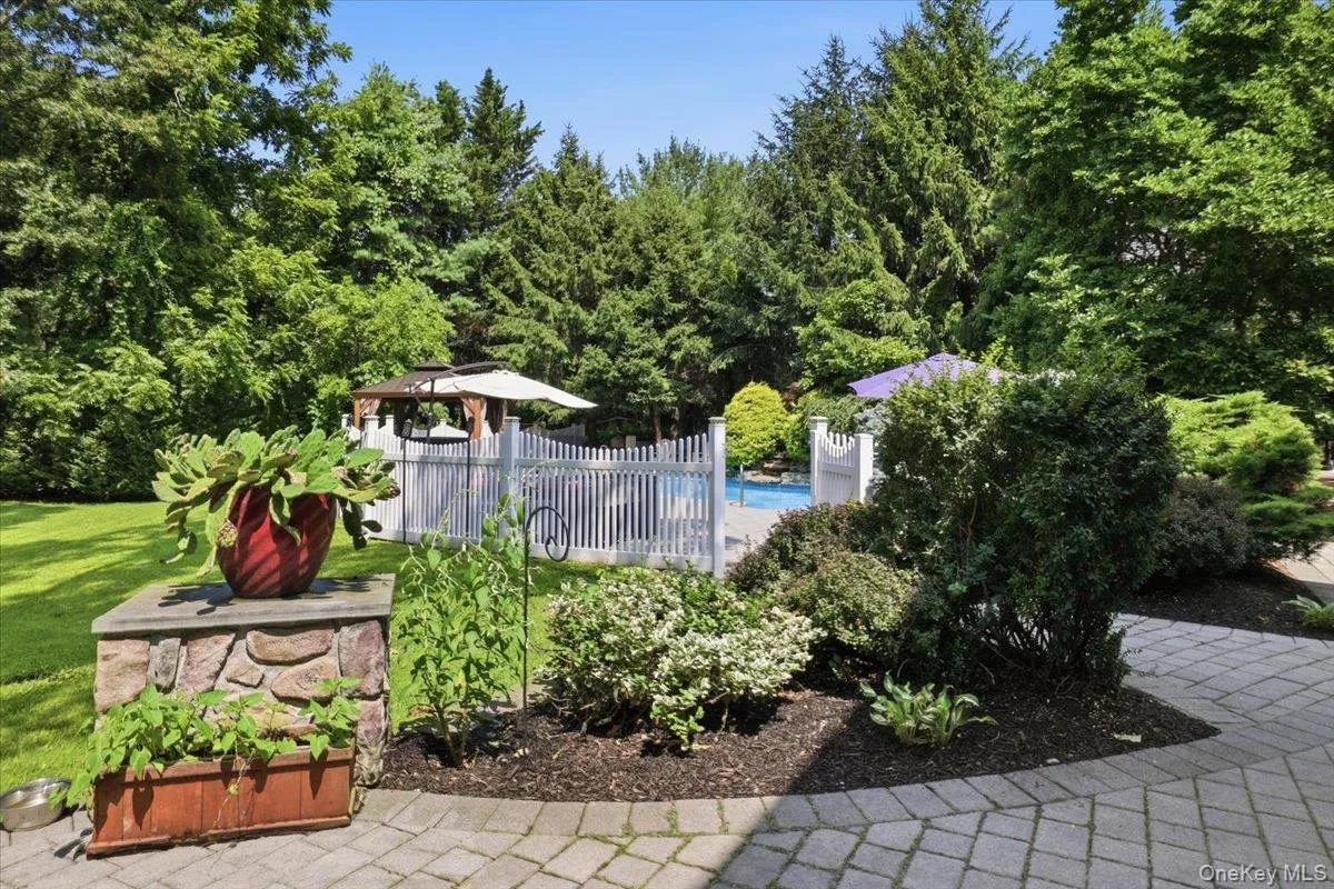 48 Province Drive, Brookhaven, NY, 5 Bedrooms Bedrooms, 15 Rooms Rooms,3 BathroomsBathrooms,Residential,For Rent,Province,0,1032962 48 Province Drive, Brookhaven, NY, 5 Bedrooms Bedrooms, 15 Rooms Rooms,3 BathroomsBathrooms,Residential,For Rent,Province,0,1032962