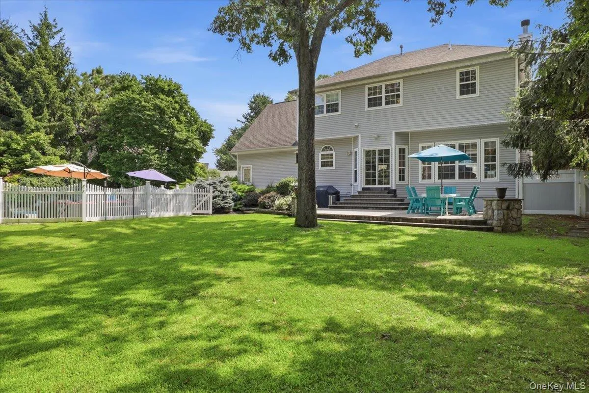 48 Province Drive, Brookhaven, NY, 5 Bedrooms Bedrooms, 15 Rooms Rooms,3 BathroomsBathrooms,Residential,For Rent,Province,0,1032962 48 Province Drive, Brookhaven, NY, 5 Bedrooms Bedrooms, 15 Rooms Rooms,3 BathroomsBathrooms,Residential,For Rent,Province,0,1032962