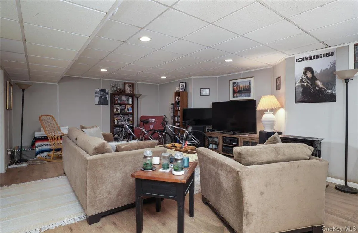 48 Province Drive, Brookhaven, NY, 5 Bedrooms Bedrooms, 15 Rooms Rooms,3 BathroomsBathrooms,Residential,For Rent,Province,0,1032962 48 Province Drive, Brookhaven, NY, 5 Bedrooms Bedrooms, 15 Rooms Rooms,3 BathroomsBathrooms,Residential,For Rent,Province,0,1032962