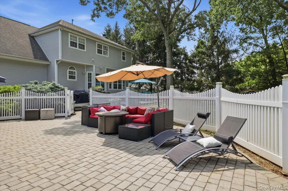 48 Province Drive, Brookhaven, NY, 5 Bedrooms Bedrooms, 15 Rooms Rooms,3 BathroomsBathrooms,Residential,For Rent,Province,0,1032962 48 Province Drive, Brookhaven, NY, 5 Bedrooms Bedrooms, 15 Rooms Rooms,3 BathroomsBathrooms,Residential,For Rent,Province,0,1032962