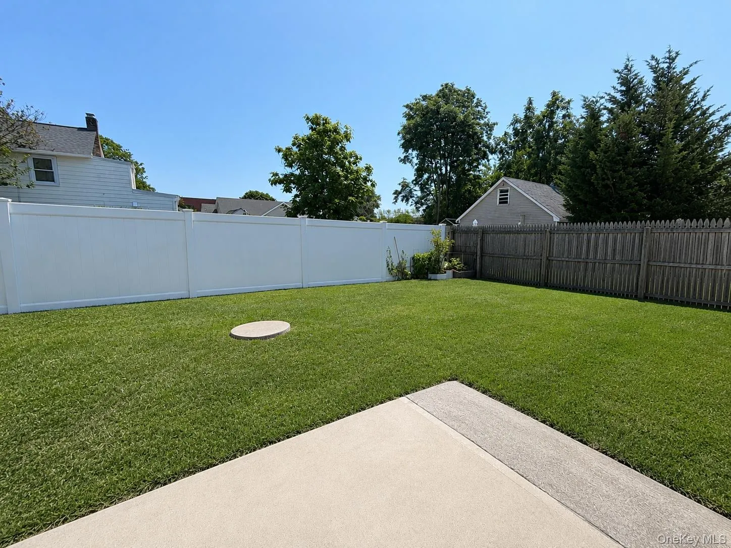 36 Gerard Street, Brookhaven, NY, 2 Bedrooms Bedrooms, 6 Rooms Rooms,1 BathroomBathrooms,Residential Lease,For Rent,Gerard,0,1032964 36 Gerard Street, Brookhaven, NY, 2 Bedrooms Bedrooms, 6 Rooms Rooms,1 BathroomBathrooms,Residential Lease,For Rent,Gerard,0,1032964