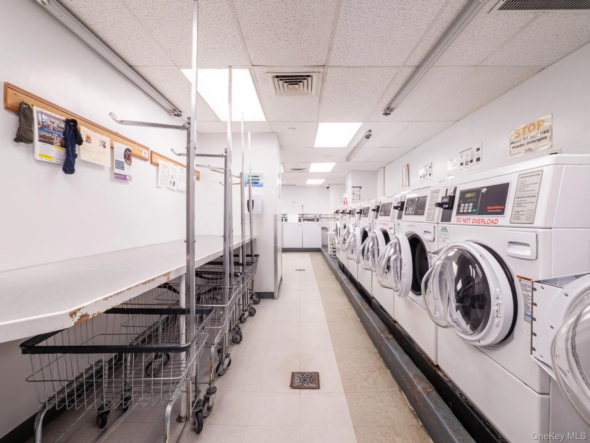 4-74 48th Avenue, New York, NY, 1 Bedroom Bedrooms, 4 Rooms Rooms,1 BathroomBathrooms,Residential,For Rent,48th Avenue,0,1032973 4-74 48th Avenue, New York, NY, 1 Bedroom Bedrooms, 4 Rooms Rooms,1 BathroomBathrooms,Residential,For Rent,48th Avenue,0,1032973