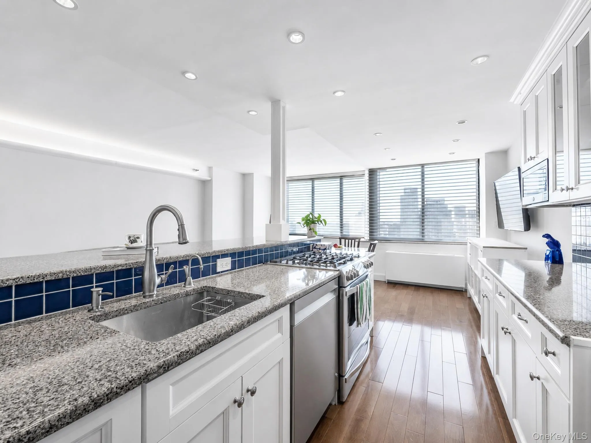 4-74 48th Avenue, New York, NY, 1 Bedroom Bedrooms, 4 Rooms Rooms,1 BathroomBathrooms,Residential,For Rent,48th Avenue,0,1032973 4-74 48th Avenue, New York, NY, 1 Bedroom Bedrooms, 4 Rooms Rooms,1 BathroomBathrooms,Residential,For Rent,48th Avenue,0,1032973
