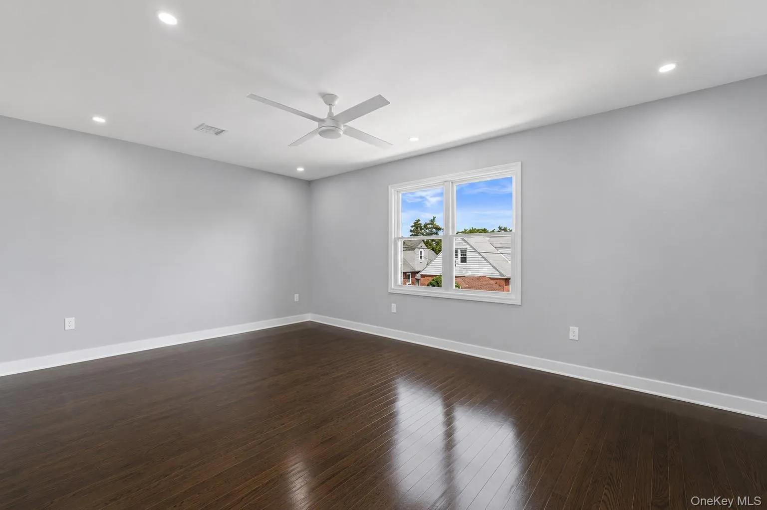 8341 Little Neck Parkway, New York, NY, 5 Bedrooms Bedrooms, 8 Rooms Rooms,4 BathroomsBathrooms,Residential,For Rent,Little Neck,0,1032975 8341 Little Neck Parkway, New York, NY, 5 Bedrooms Bedrooms, 8 Rooms Rooms,4 BathroomsBathrooms,Residential,For Rent,Little Neck,0,1032975