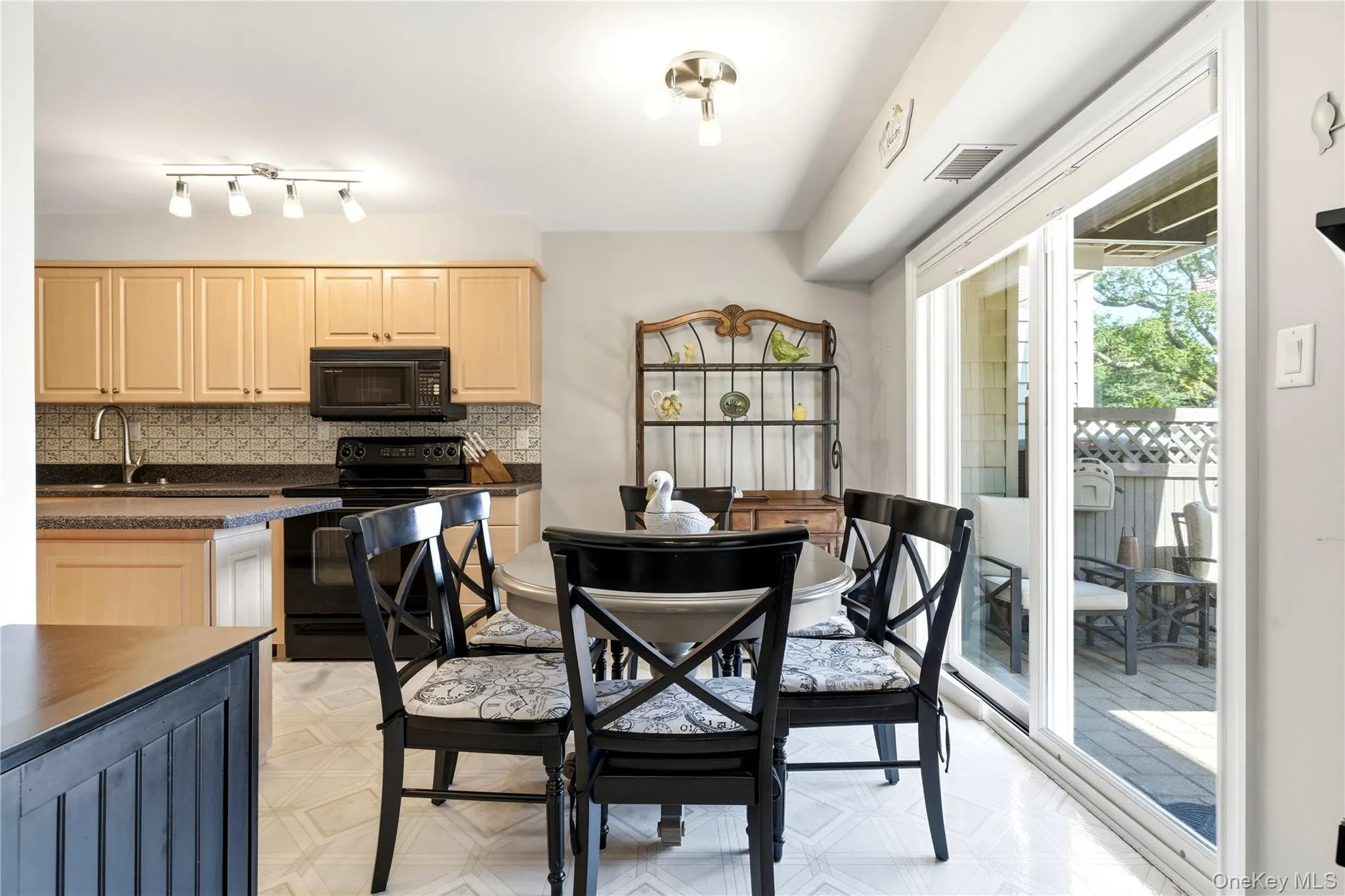 93 Boathouse Lane, Islip, NY, 2 Bedrooms Bedrooms, 6 Rooms Rooms,2 BathroomsBathrooms,Residential,For Rent,Boathouse,0,1032976 93 Boathouse Lane, Islip, NY, 2 Bedrooms Bedrooms, 6 Rooms Rooms,2 BathroomsBathrooms,Residential,For Rent,Boathouse,0,1032976